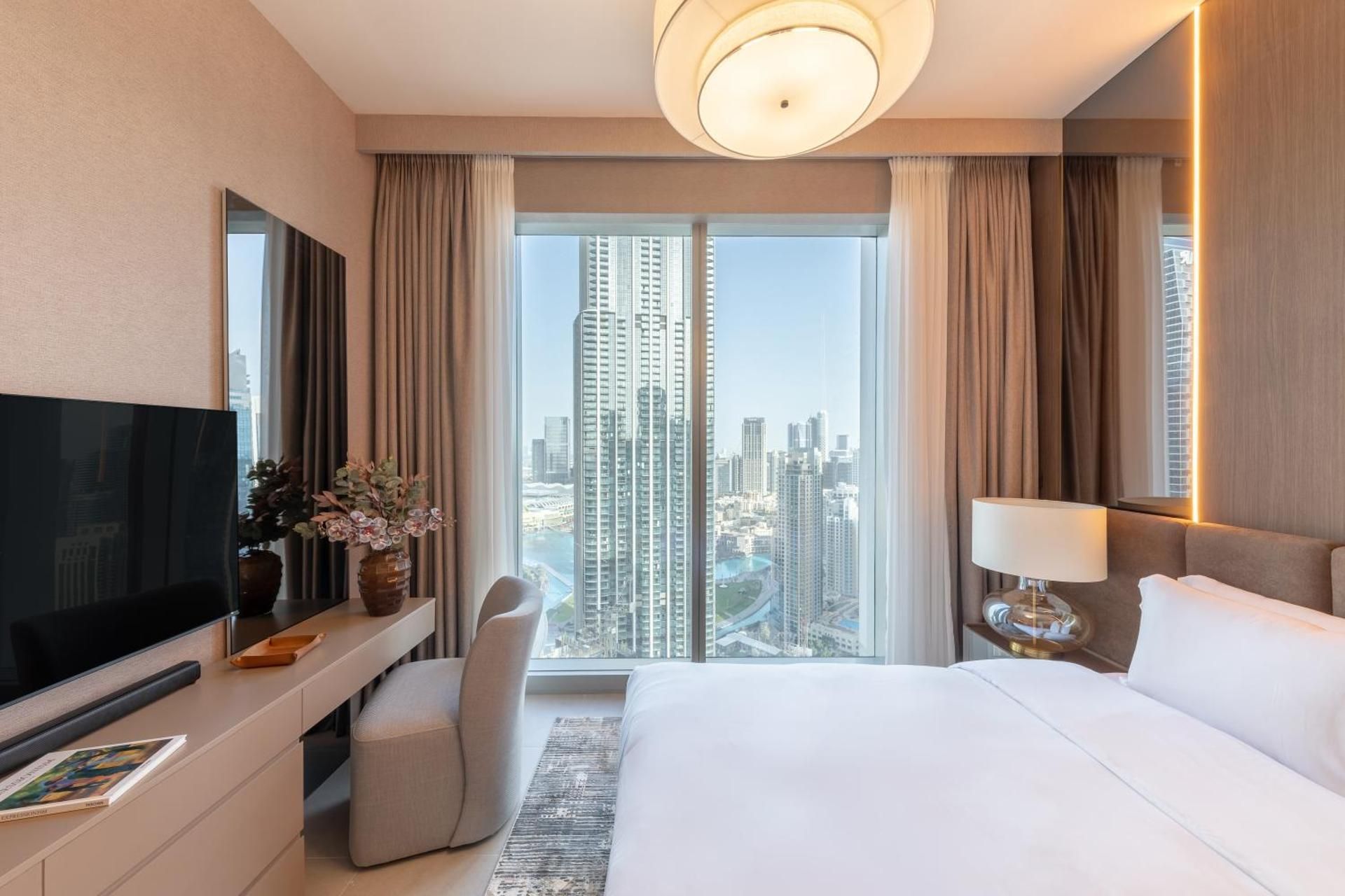 Royal 4BR Burj Khalifa View Dubai Mall