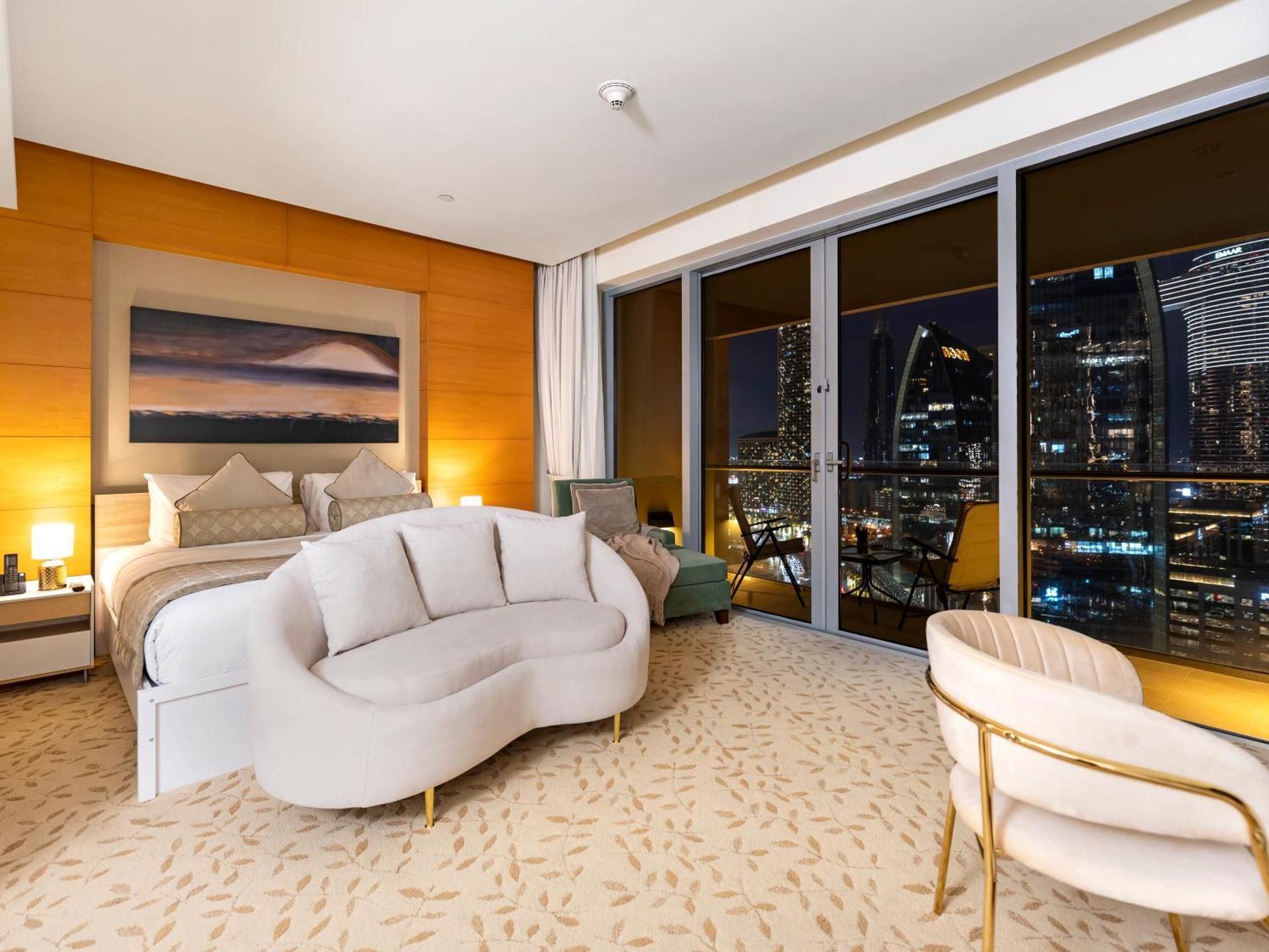 Studio Apartment with Balcony