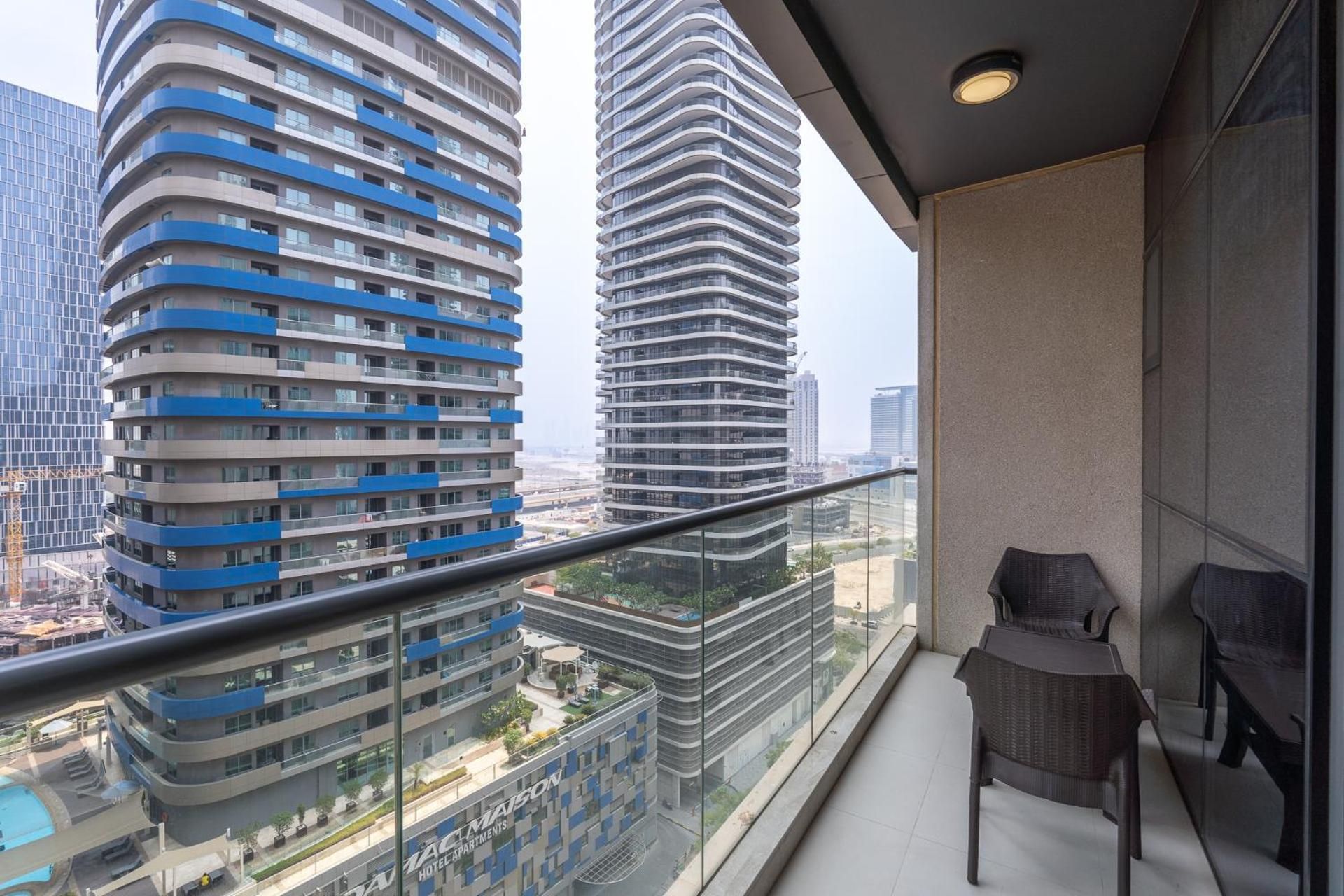 One-Bedroom Apartment with Balcony