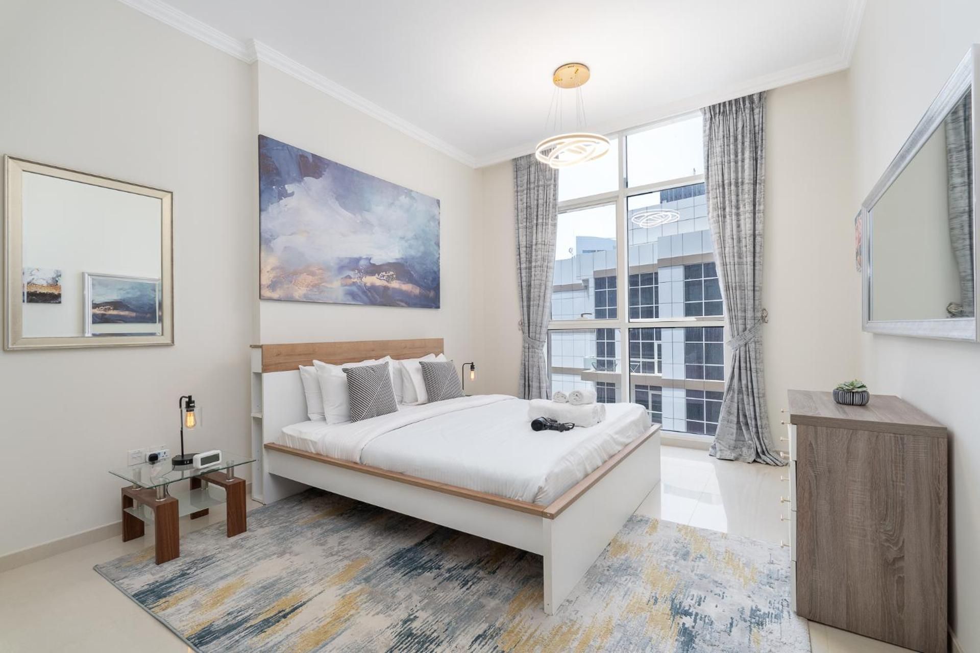 Classic One-Bedroom Apartment with King Bed