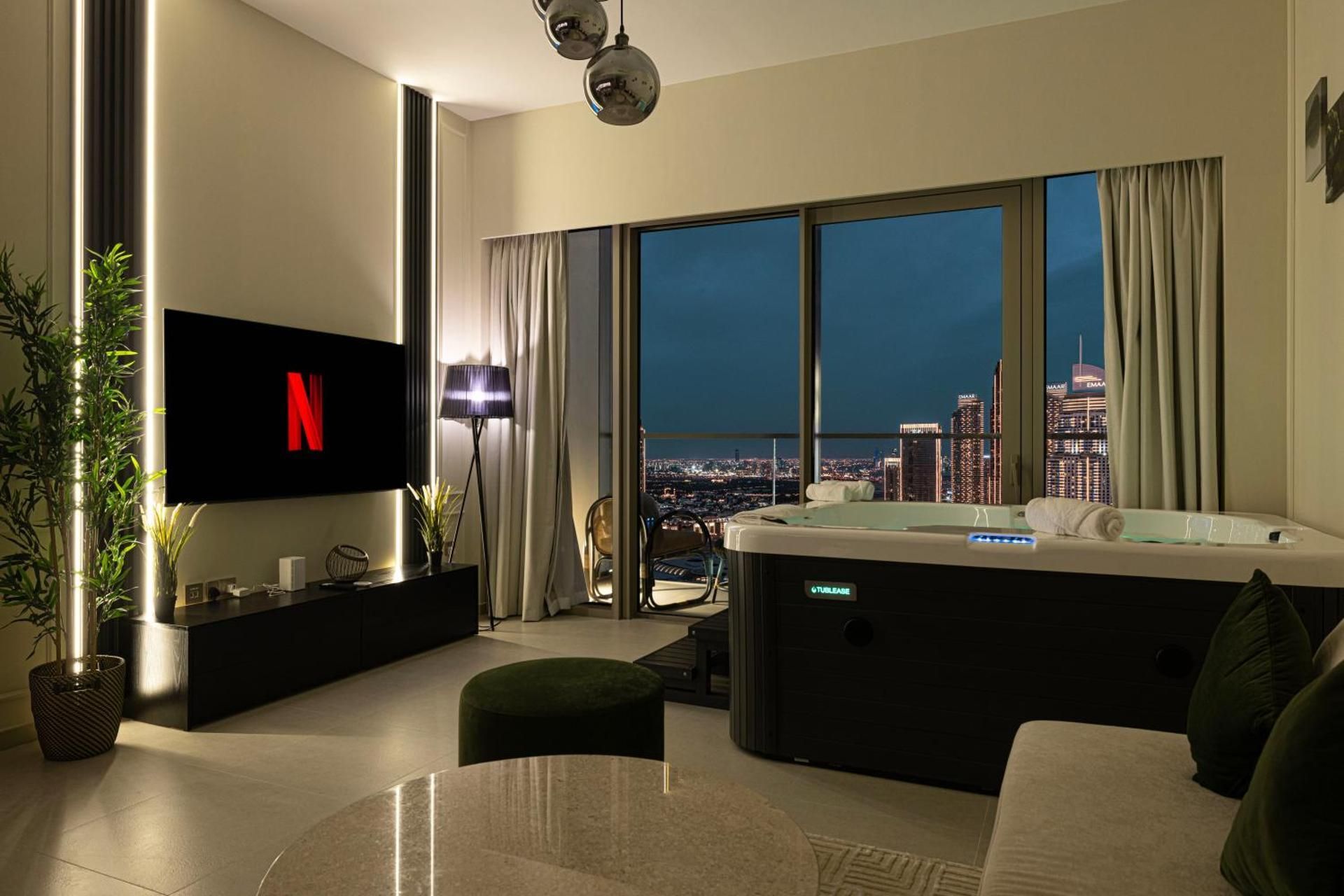 Two-Bedroom Deluxe Apartment with Balcony