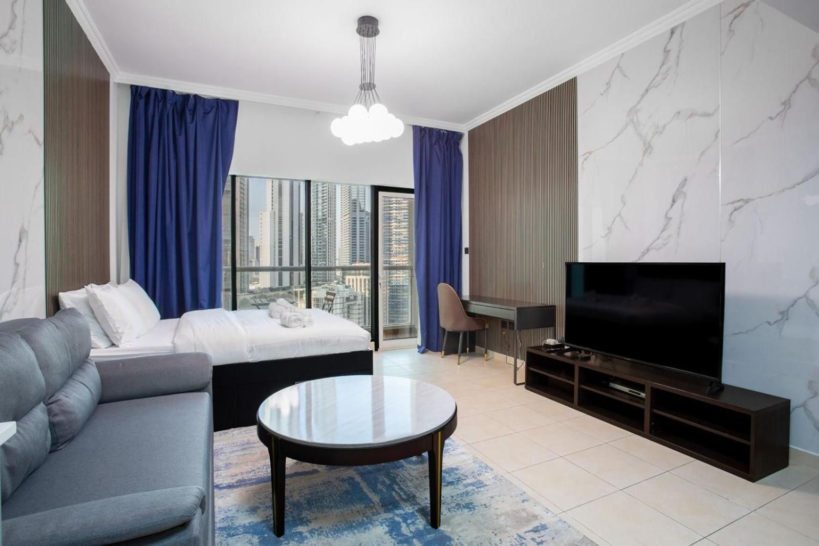Studio Apartment with Balcony