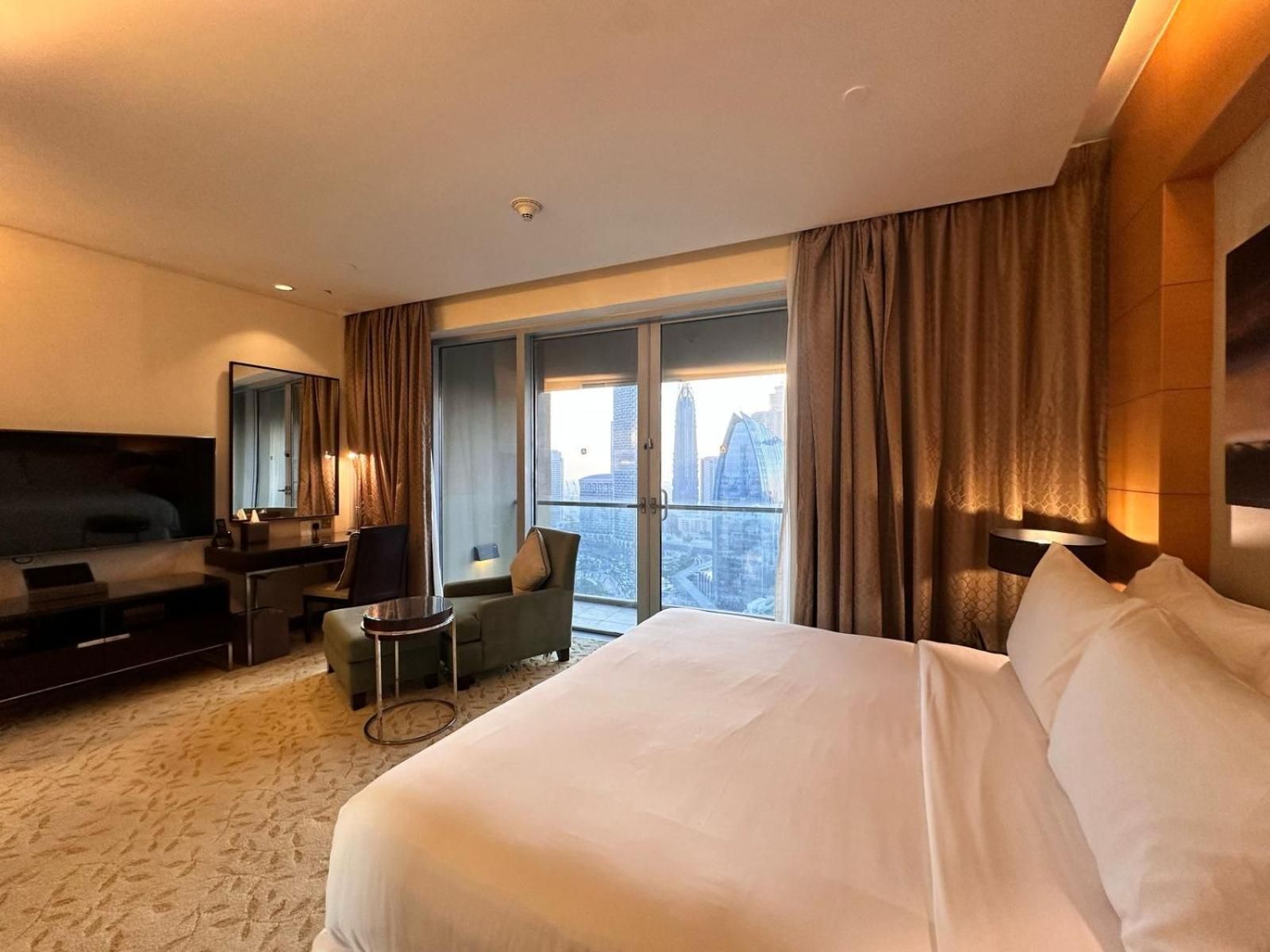Superior Studio with Balcony and Burj Khalifa View