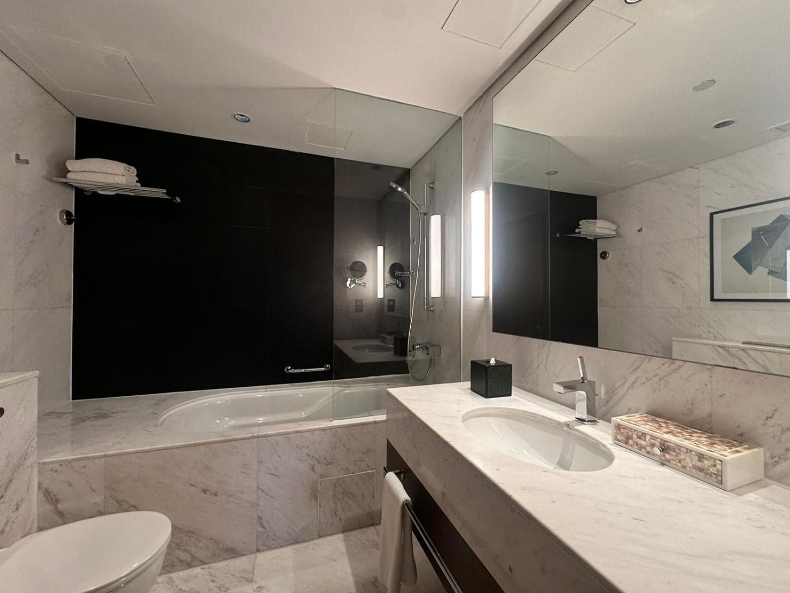 Premium Large Studio with Burj Khalifa View