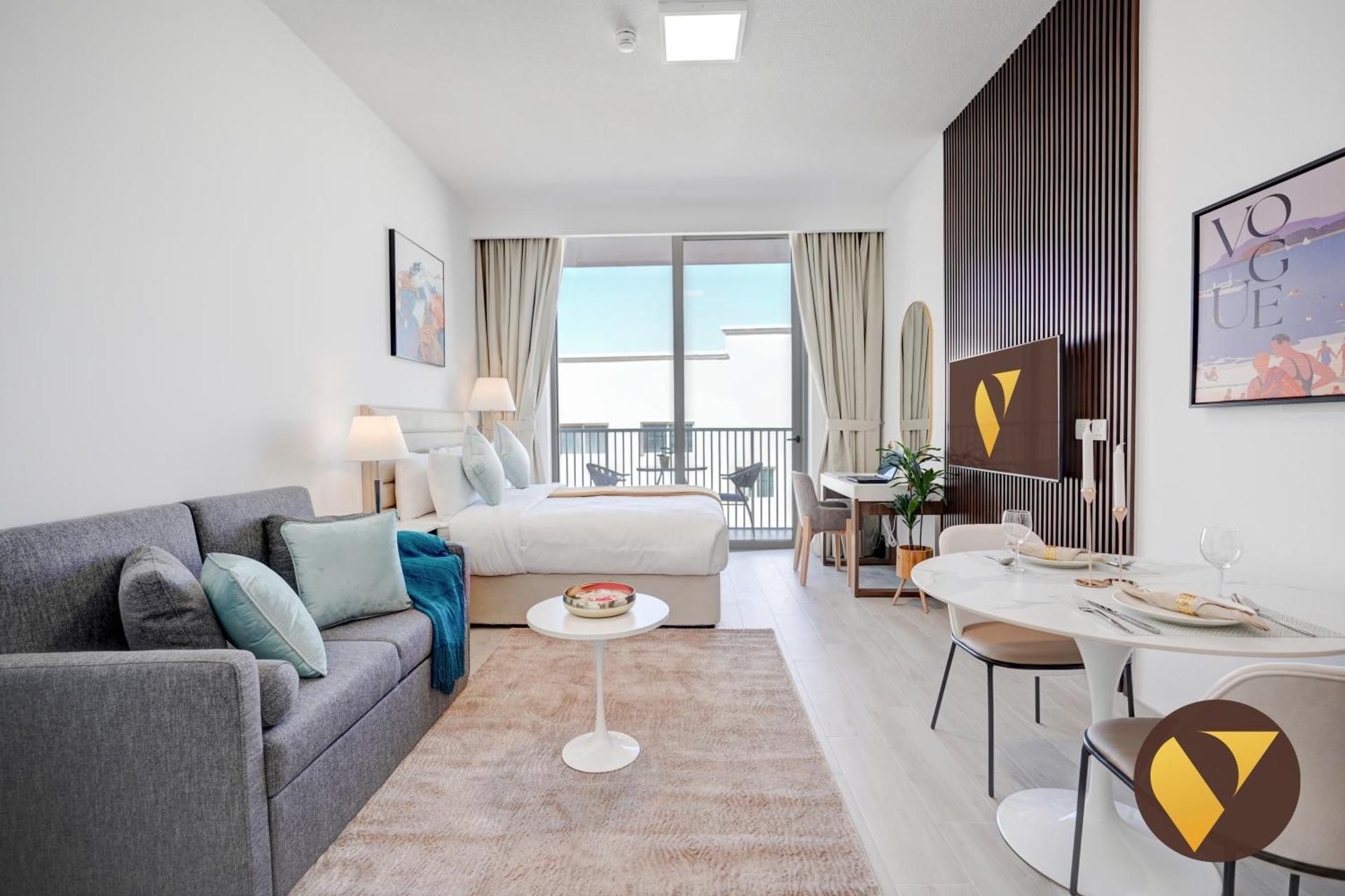 Studio with Balcony