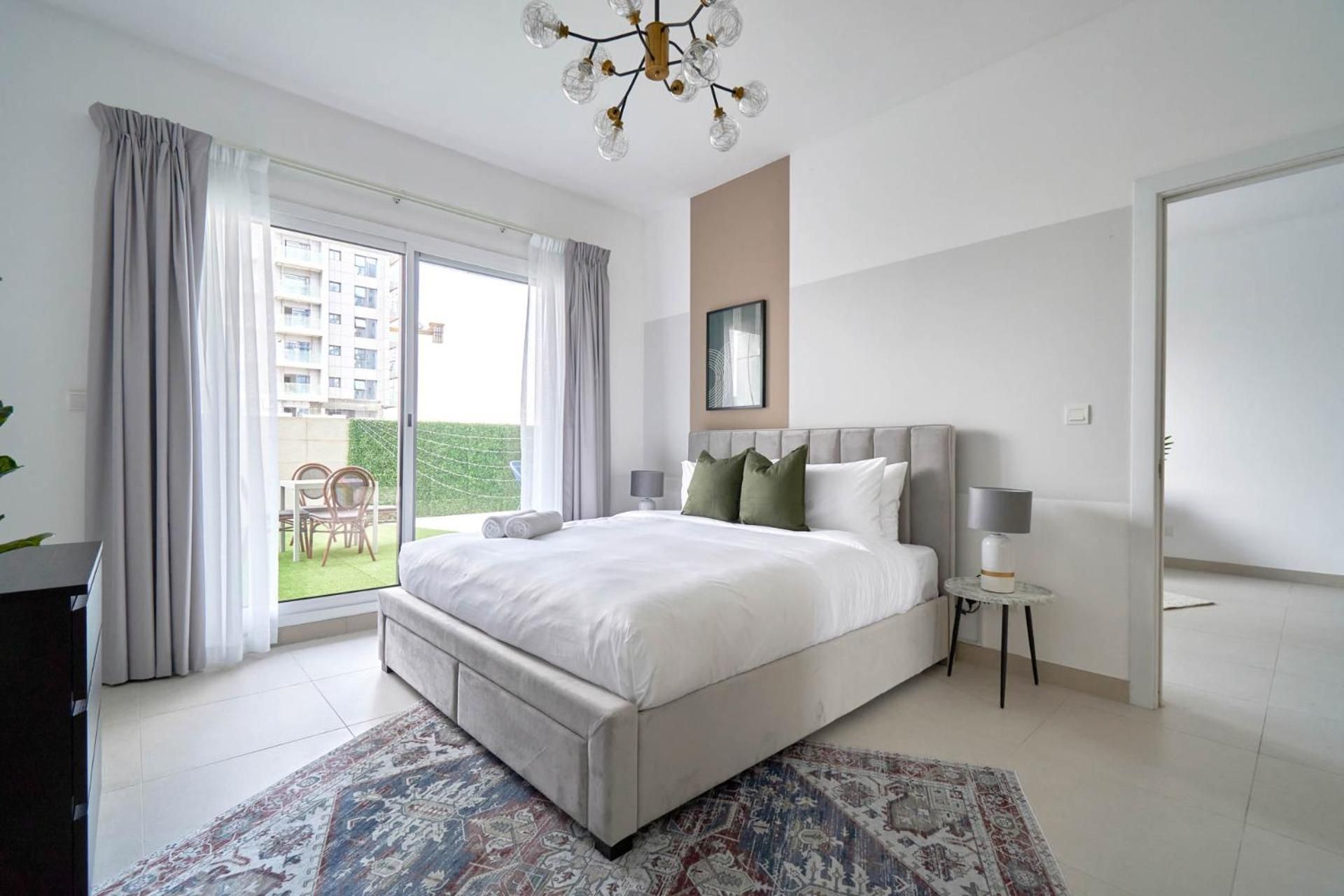 One-Bedroom Apartment with Terrace