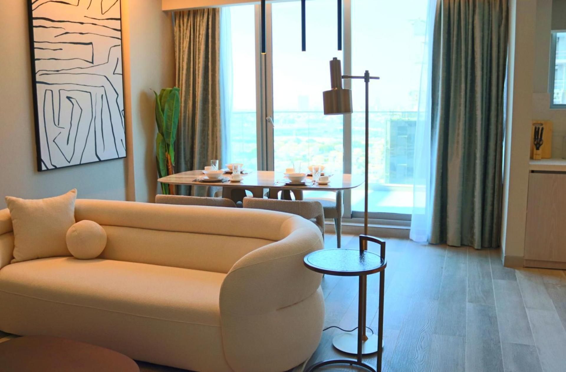 DELUXE APARTMENT