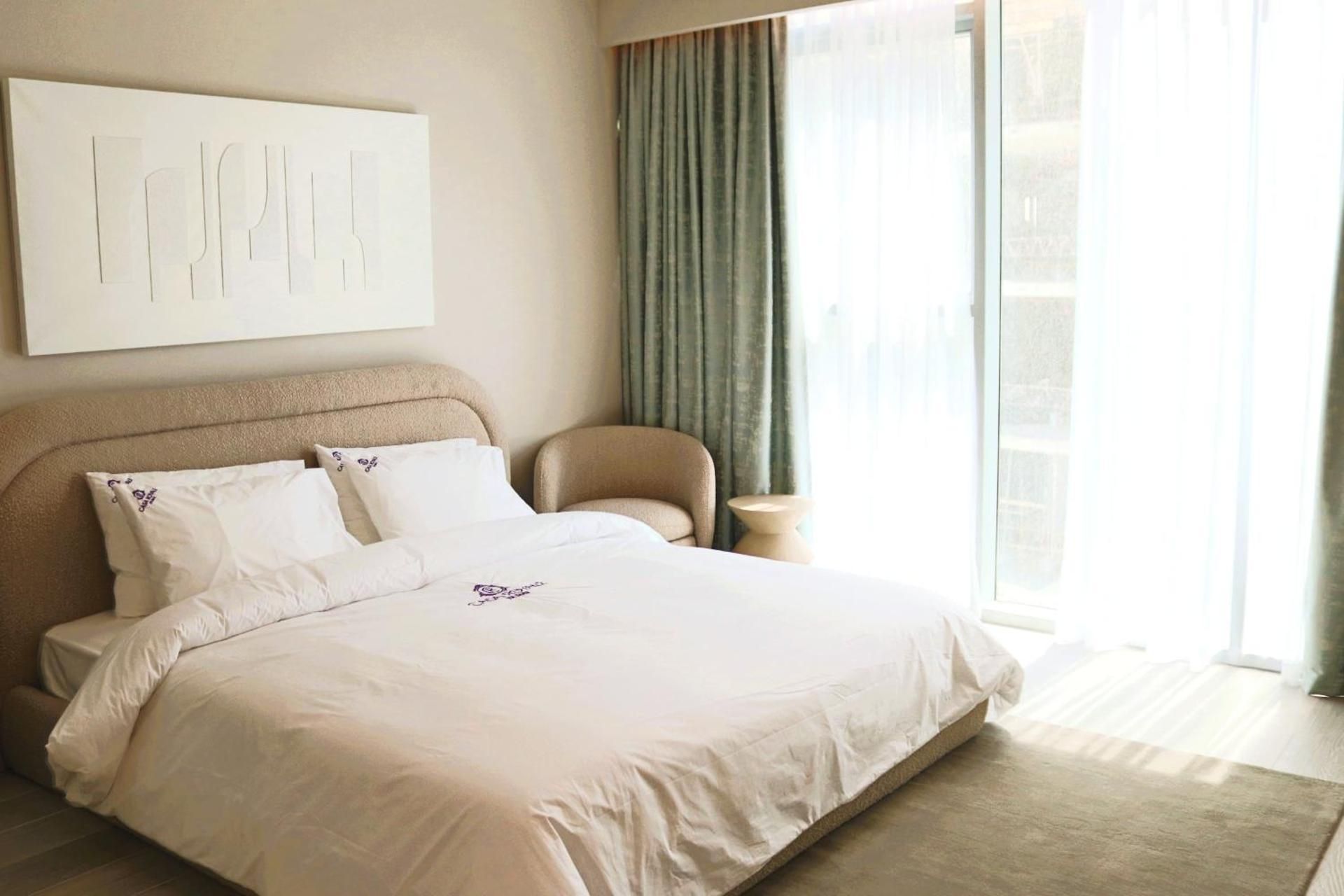 One-Bedroom Deluxe Apartment
