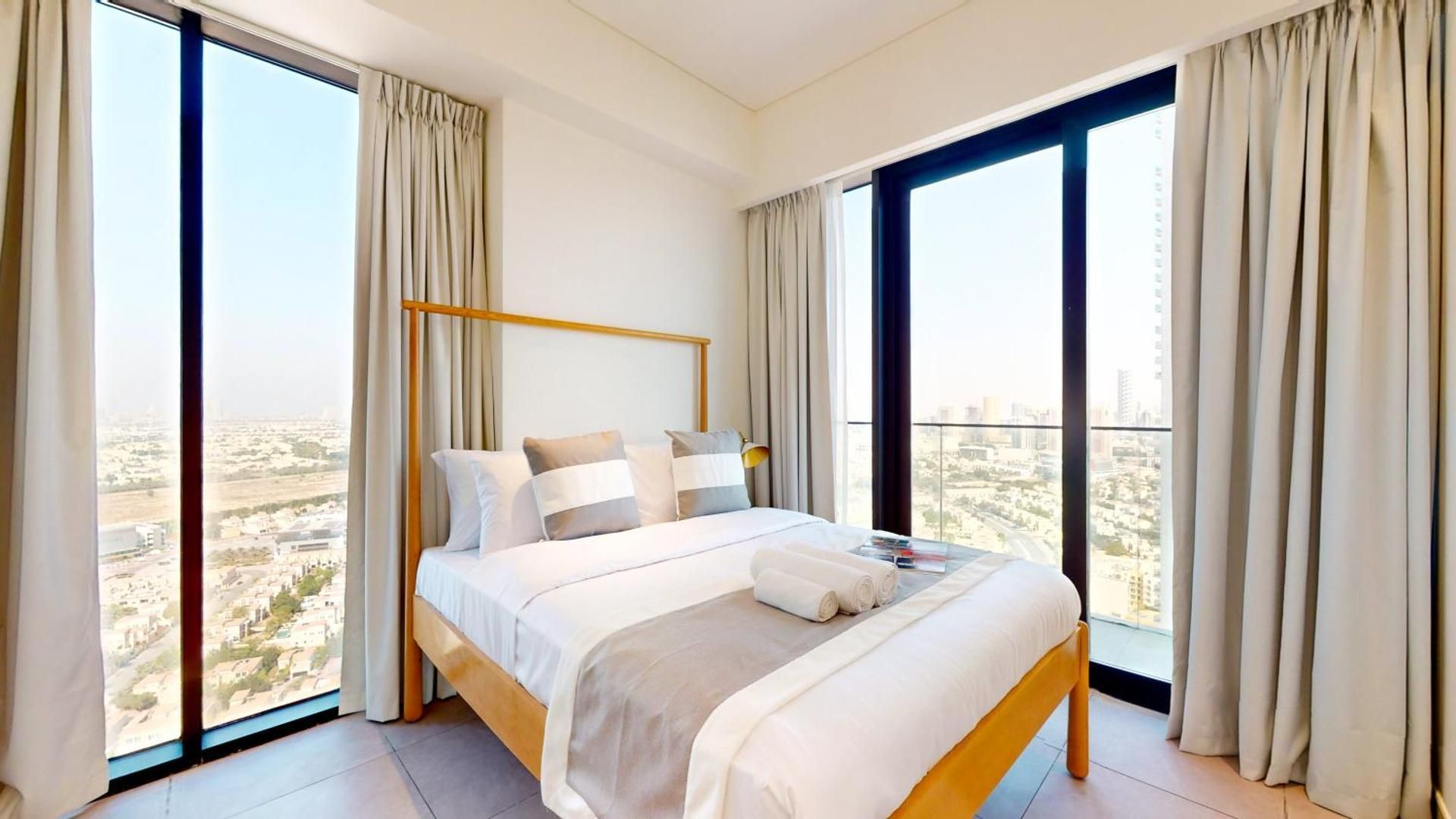 Two-Bedroom Deluxe Apartment with Balcony