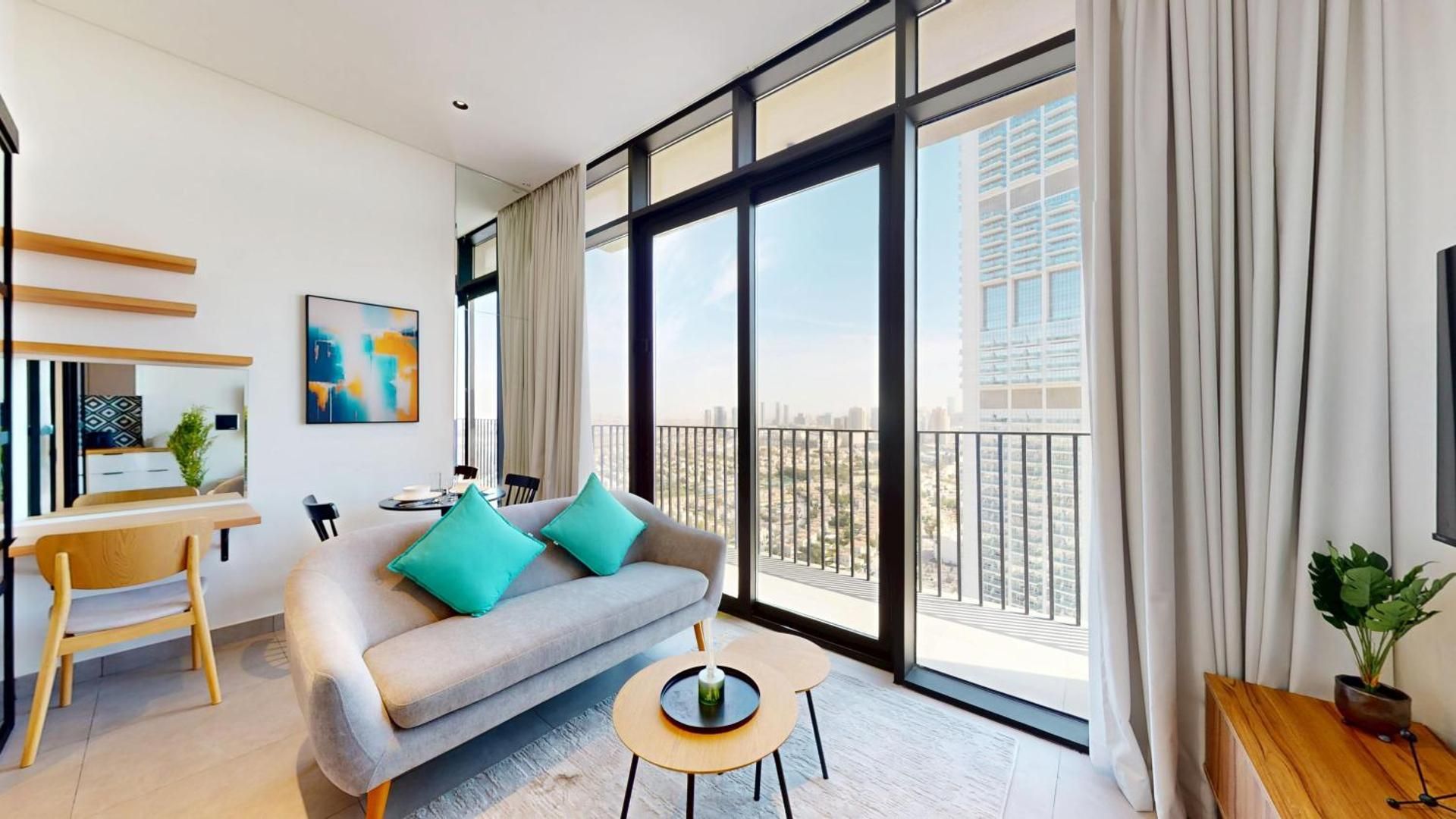 Deluxe One-Bedroom Apartment