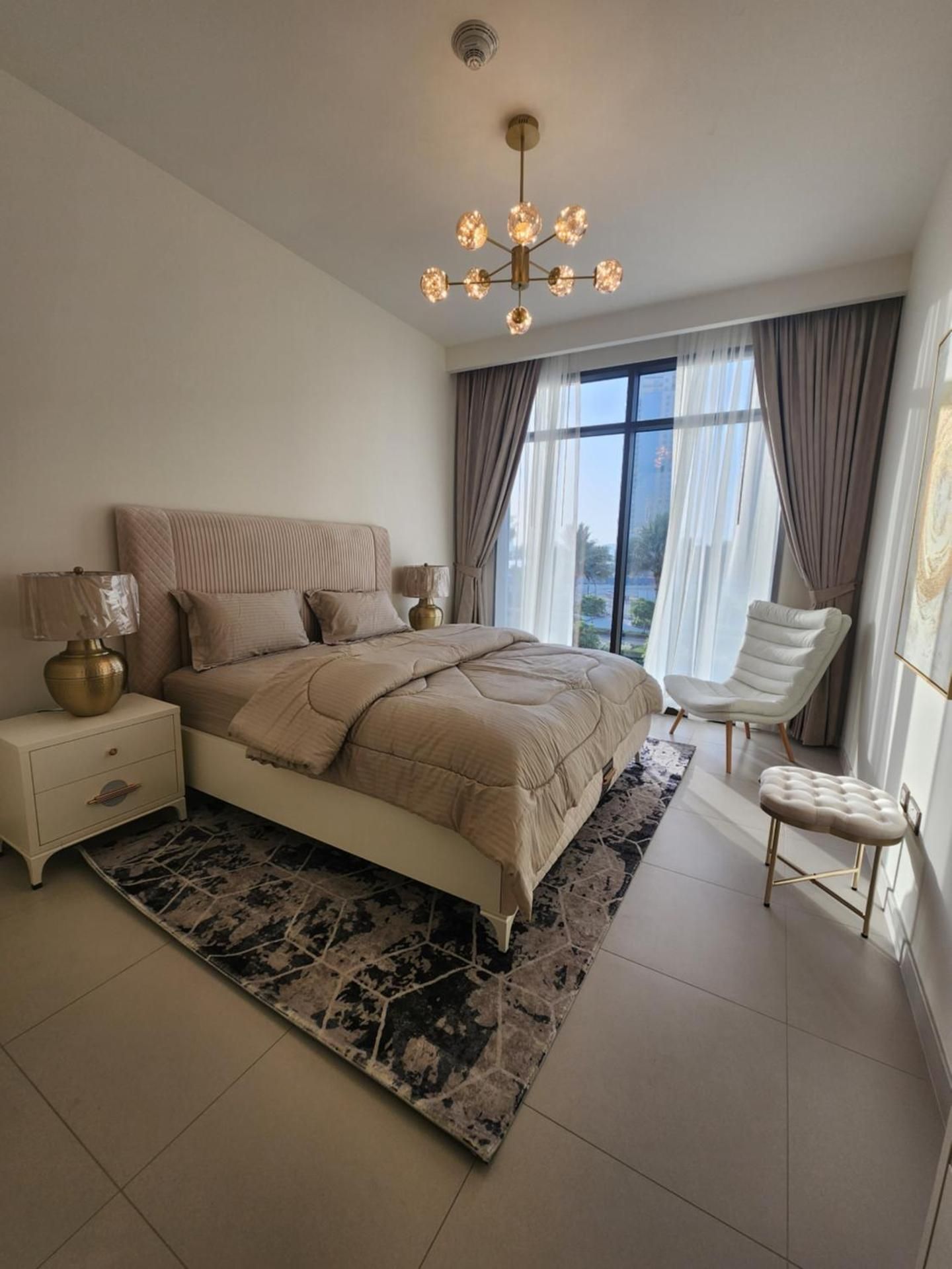 ROYAL APARTMENTS DUBAI One-Bedroom Apartment