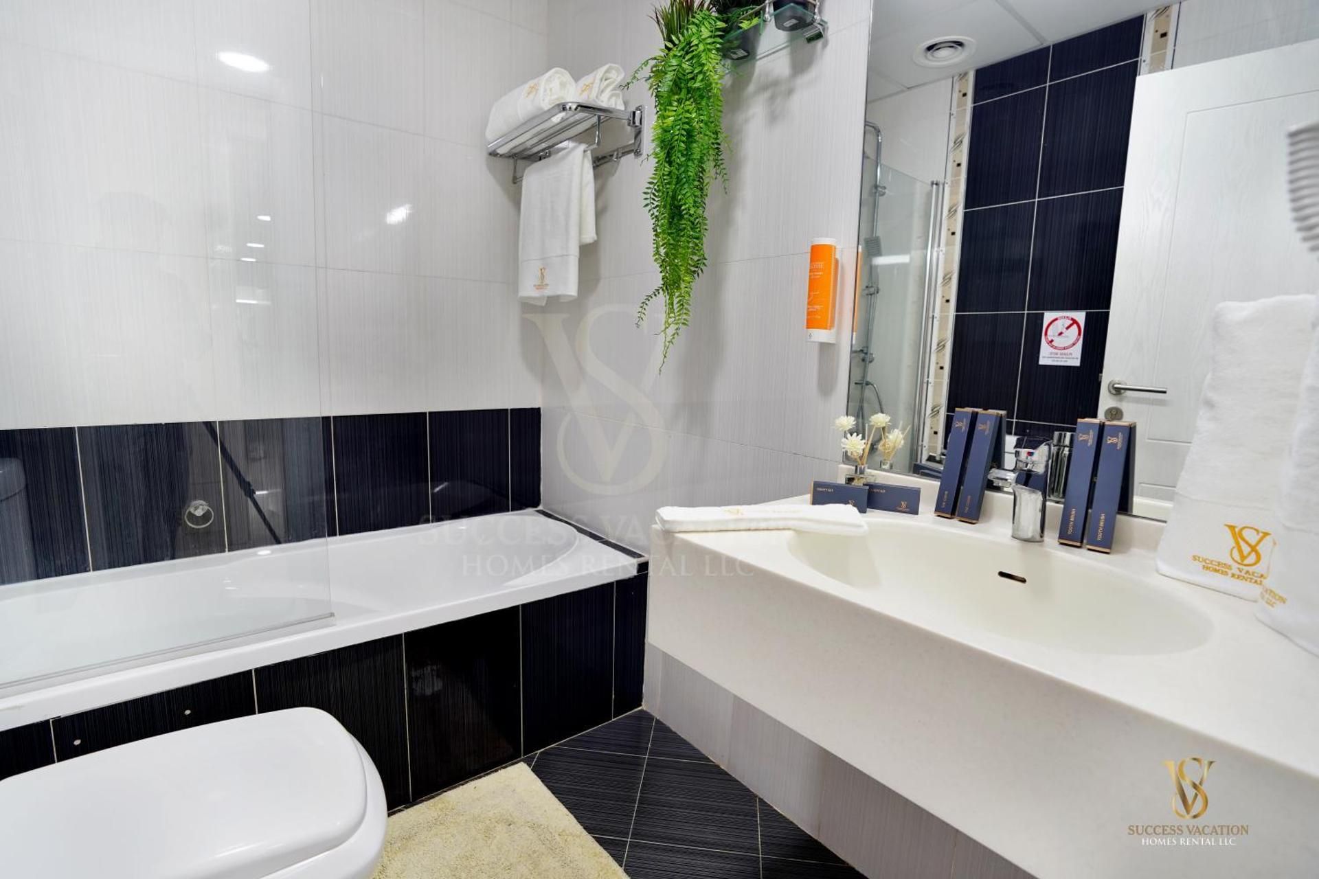 Dubai marina , Success Luxury apartments, near JBR beach and metro station-daily free housekeeping i