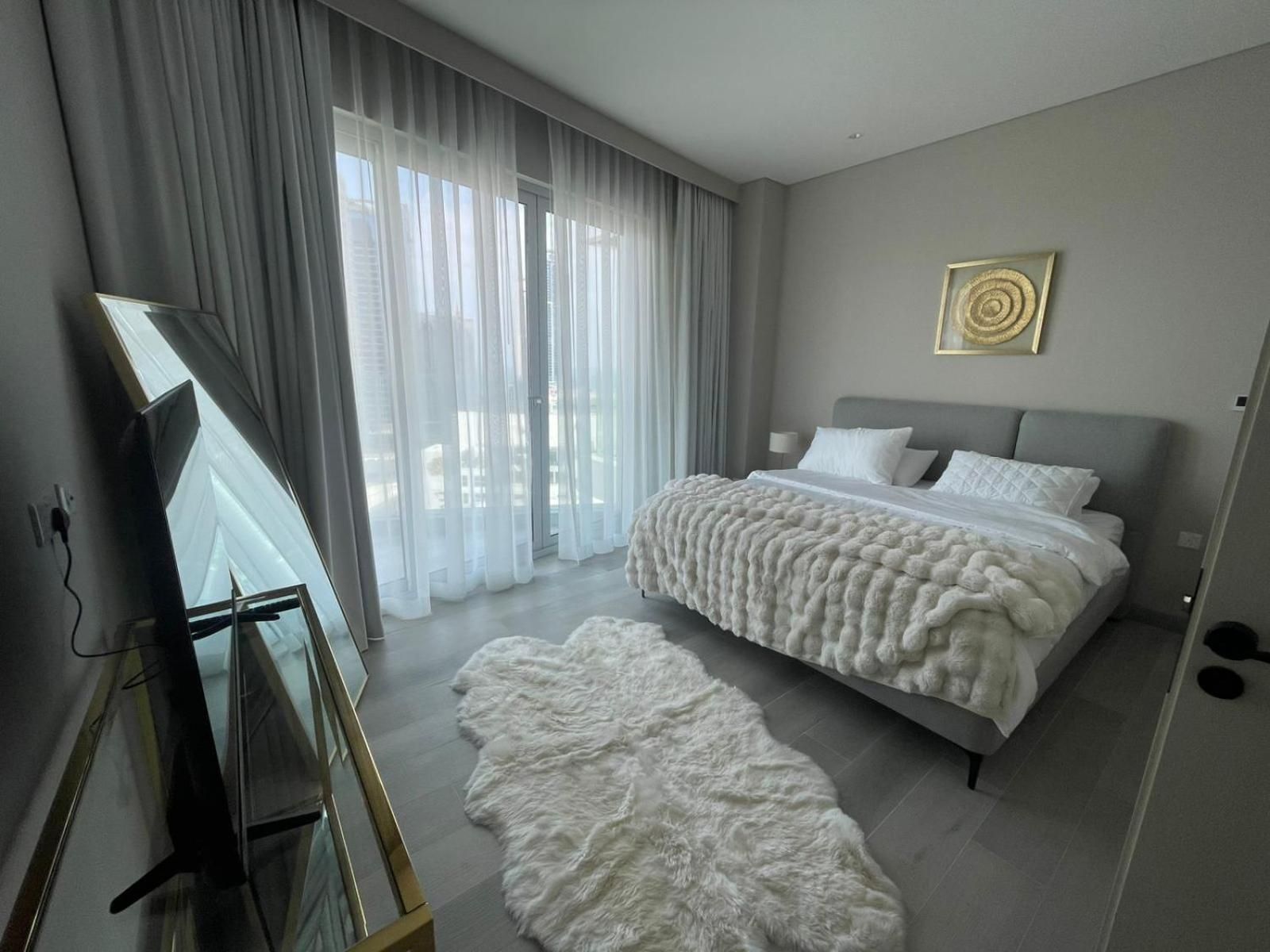 Classic One-Bedroom Apartment with King Bed