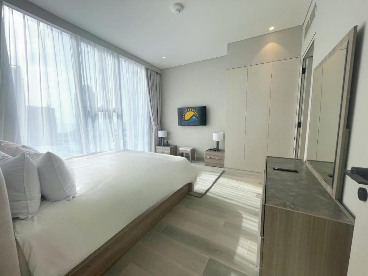 One-Bedroom Apartment with Balcony and Water View