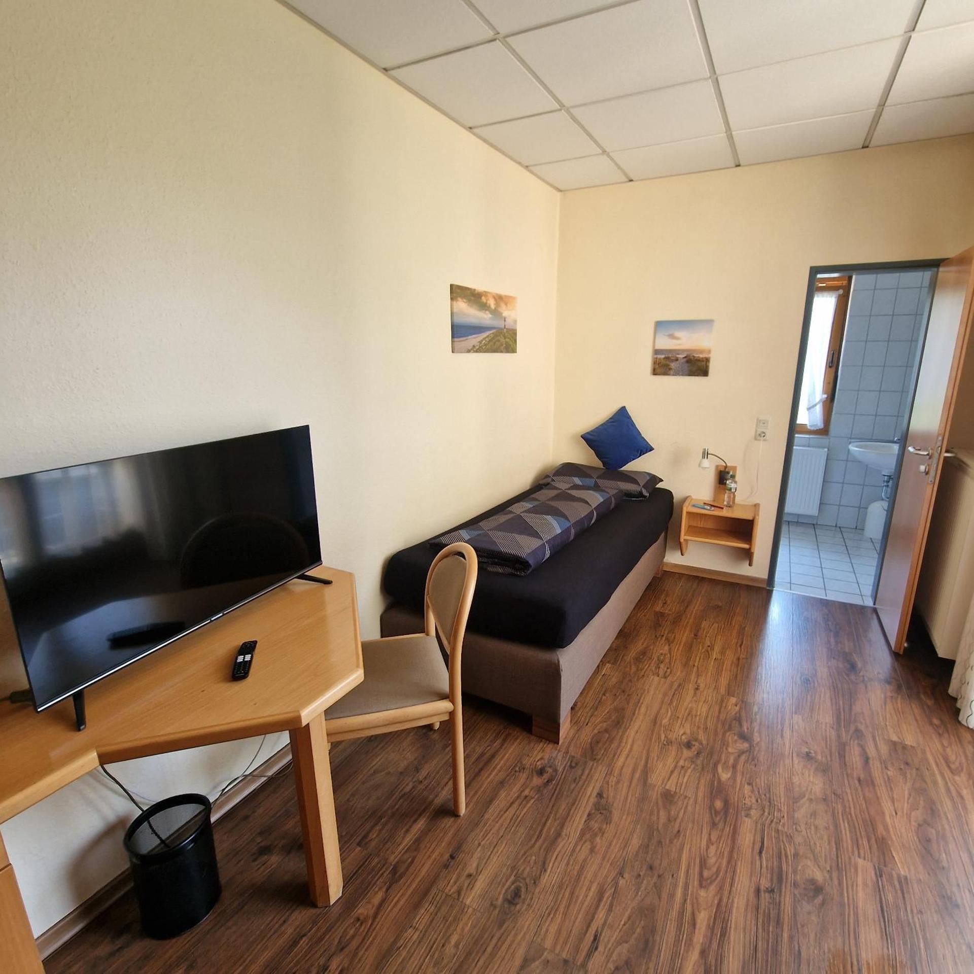 Single Room with Bathroom