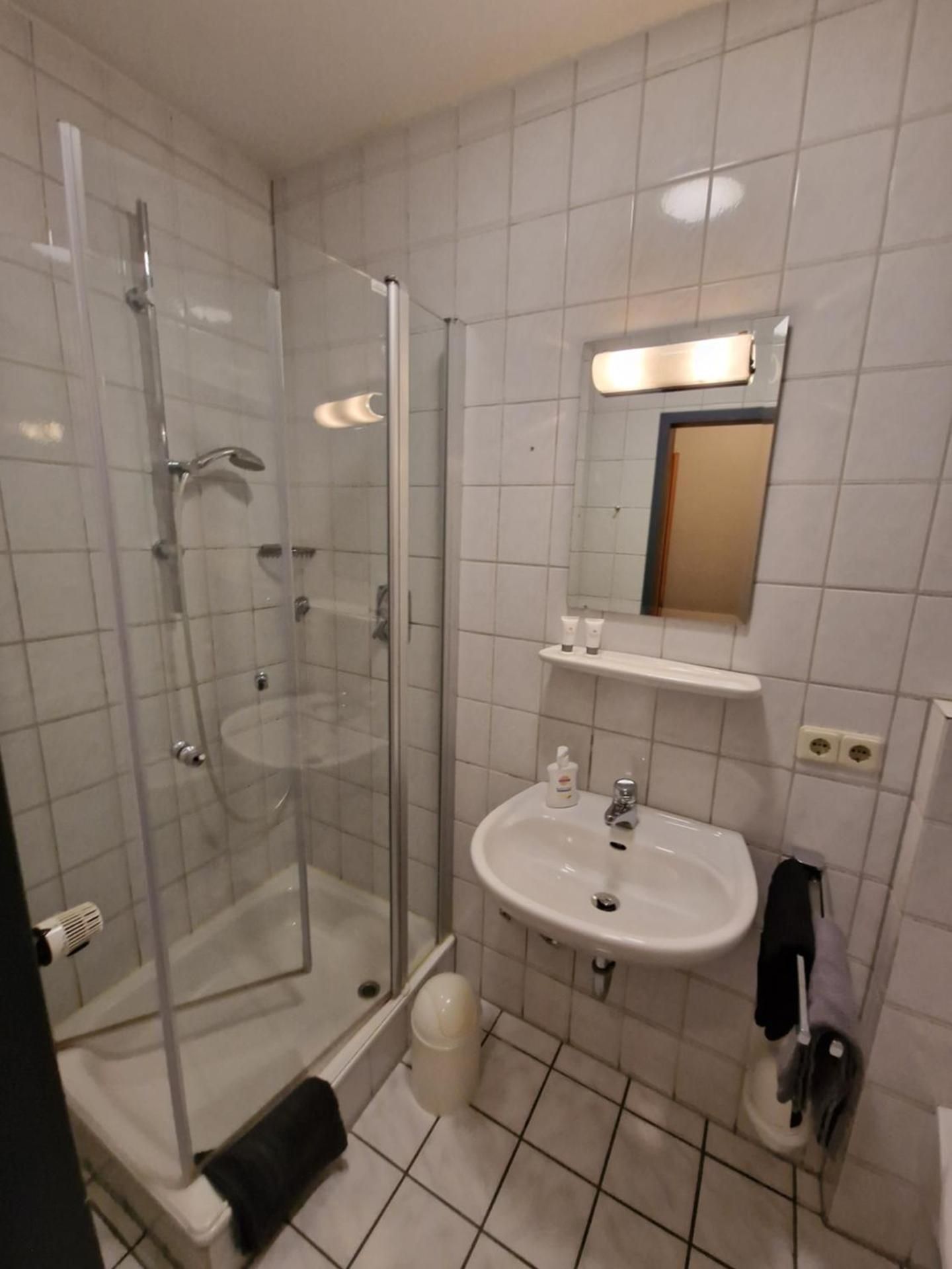 Twin Room with Bathroom