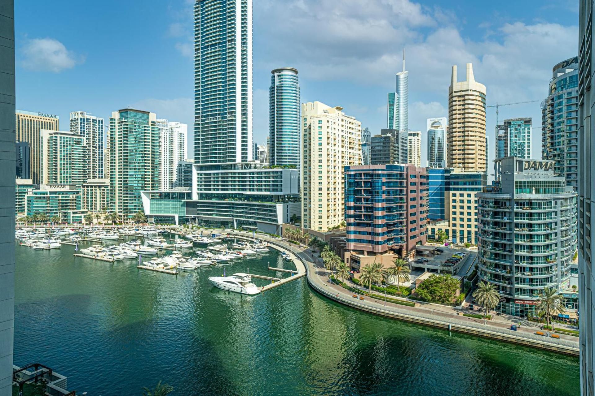 Dubai Marina Royal Premium Serviced Apartments Marina Wharf - KIDS STAY FREE plus free check in 24 h