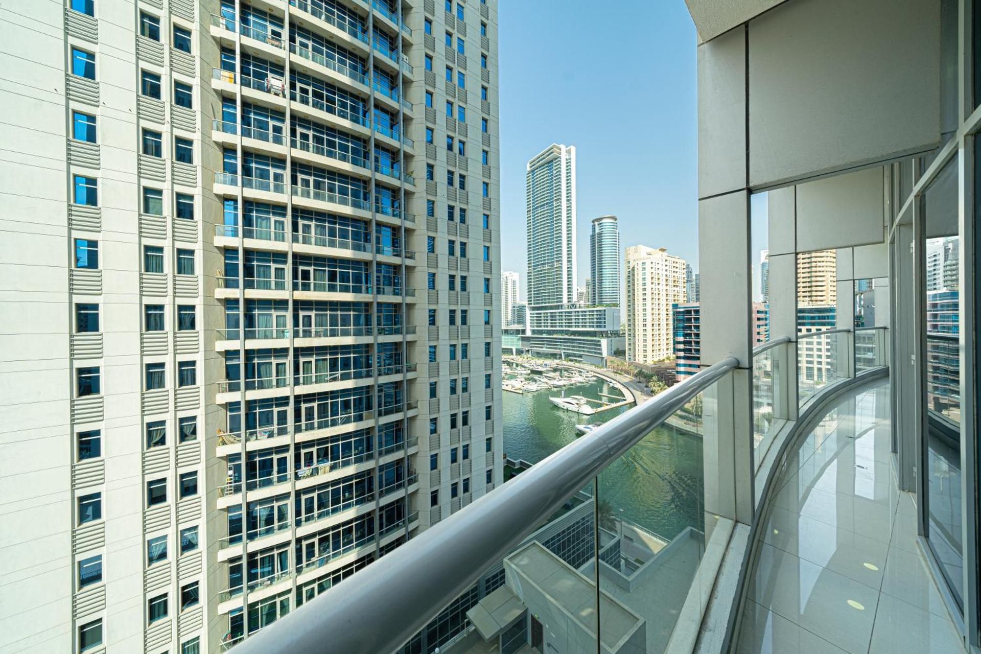 Dubai Marina Royal Premium Serviced Apartments Marina Wharf - KIDS STAY FREE plus free check in 24 h