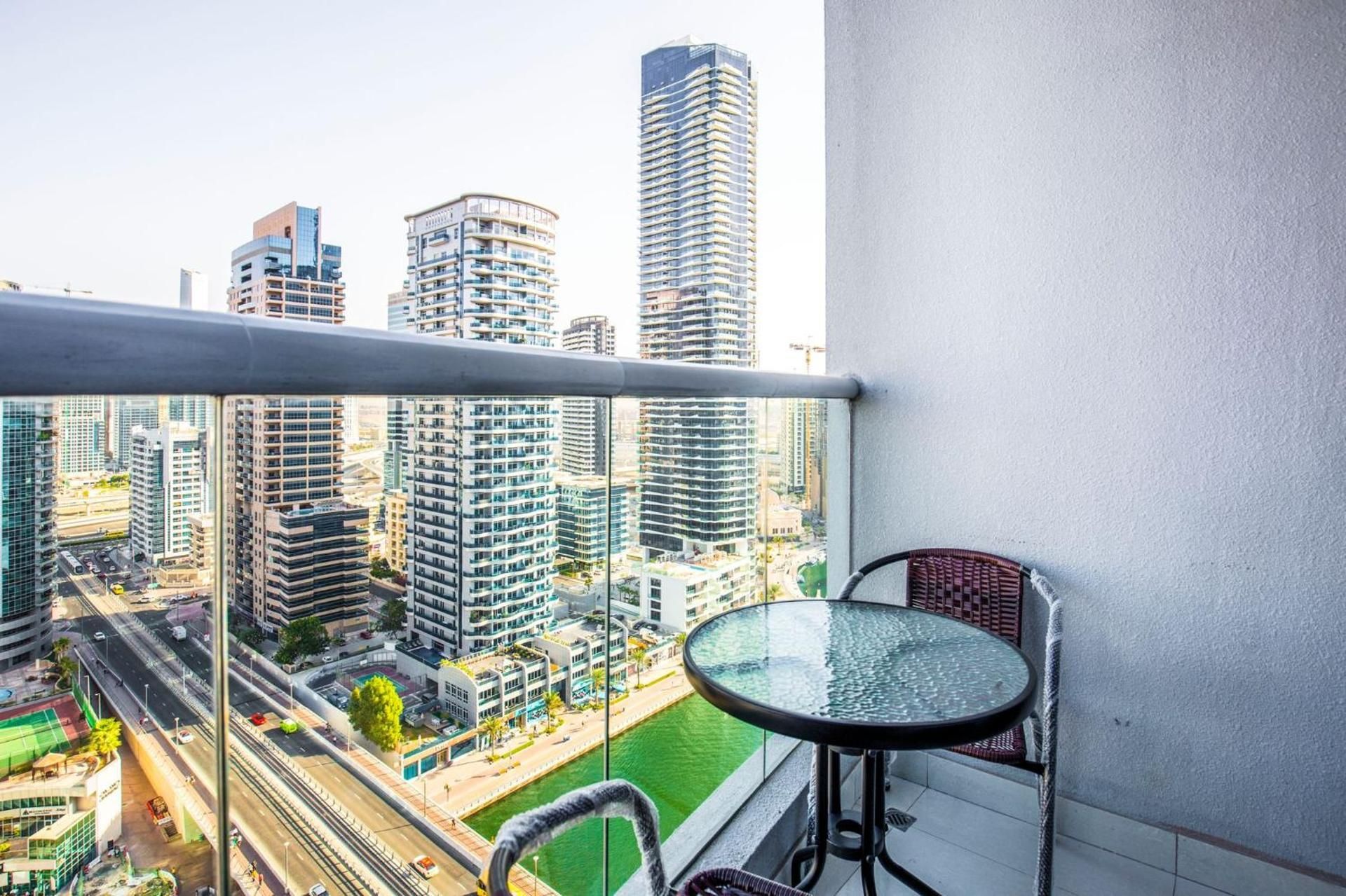 Dubai Marina Royal Premium Serviced Apartments Marina Wharf - KIDS STAY FREE plus free check in 24 h