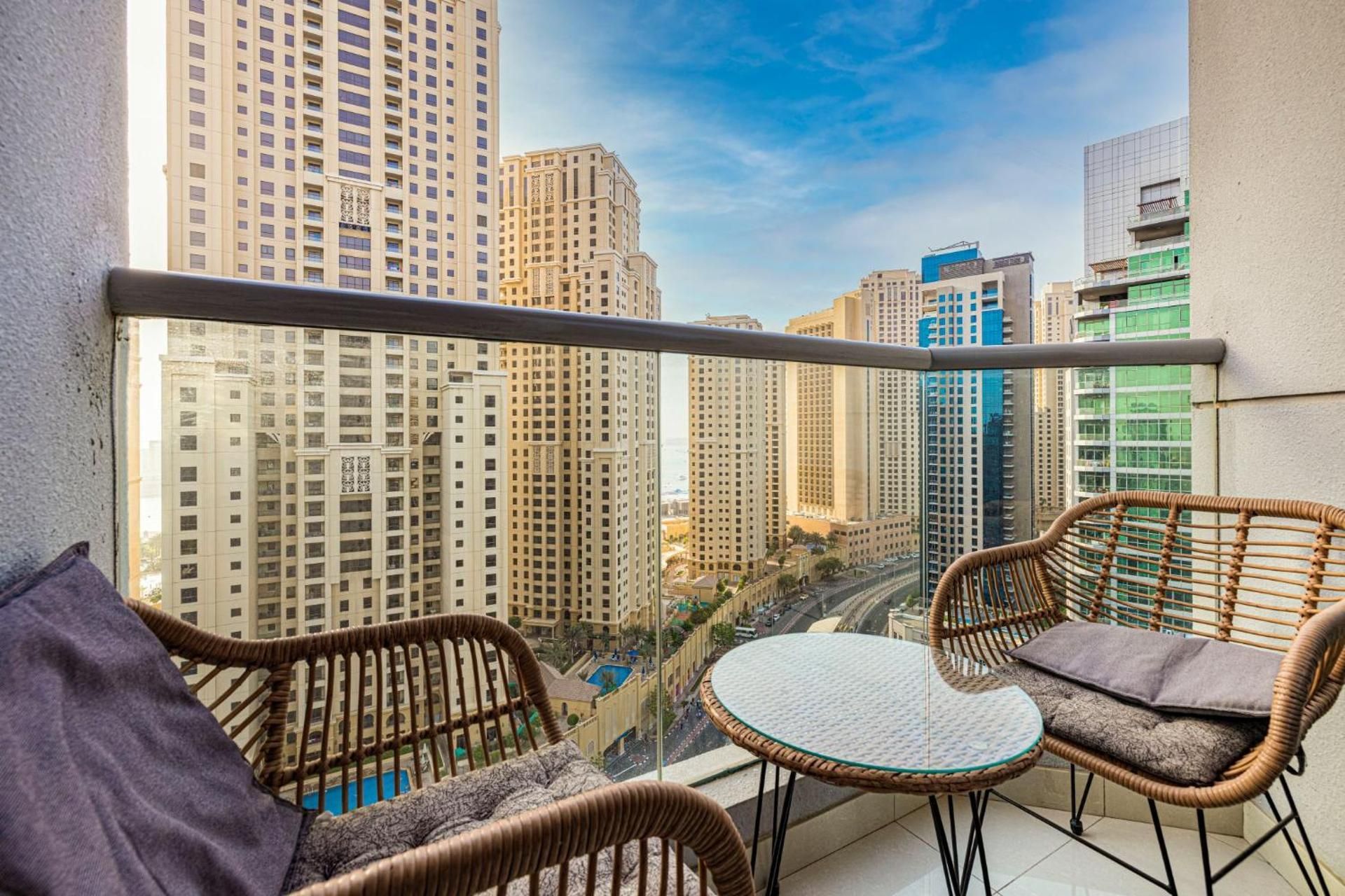Dubai Marina Royal Premium Serviced Apartments Marina Wharf - KIDS STAY FREE plus free check in 24 h