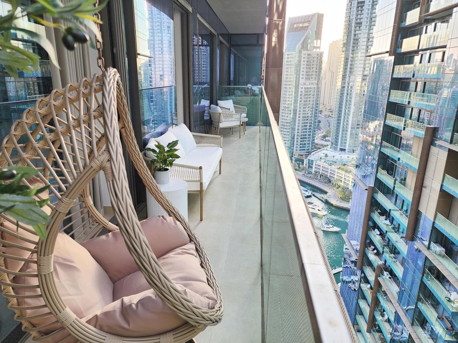 SOLARTE Luxe - Marina Gate - Spectacular Pools with Marina Views
