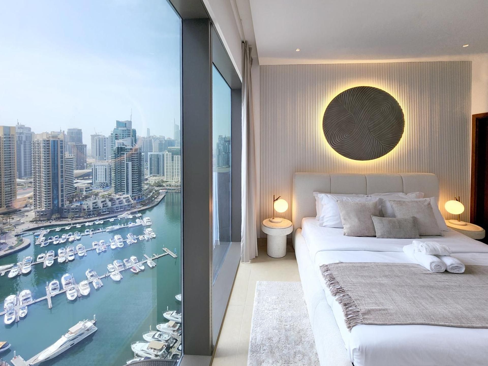 SOLARTE Luxe - Marina Gate - Spectacular Pools with Marina Views