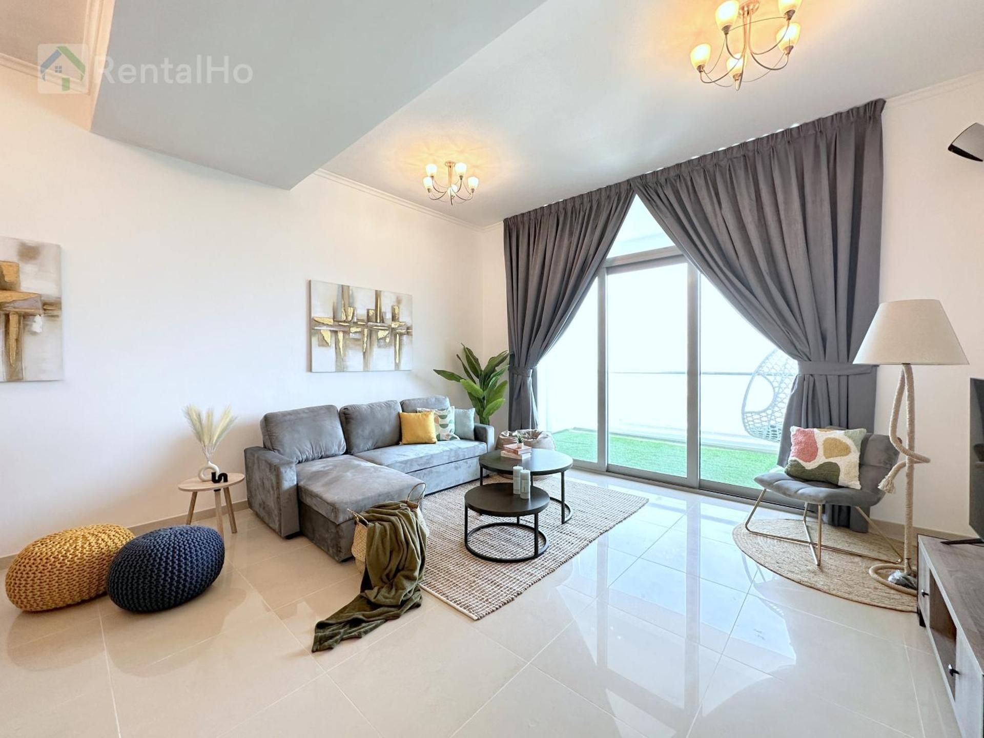 Luxury Stop w/ BoHo Design & Sea View in Marina