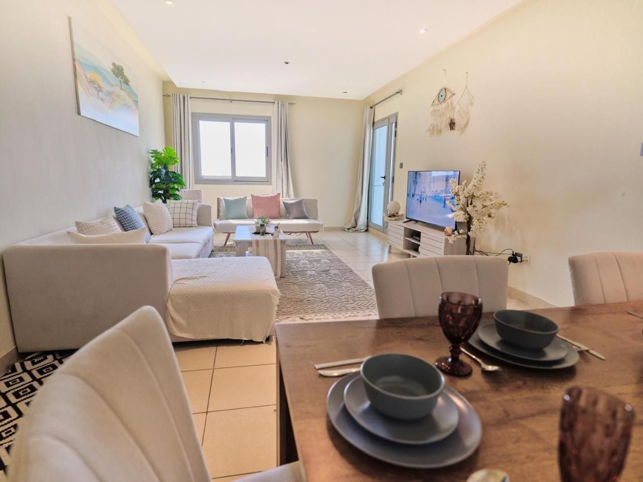 Wonderful 1BD With Full Marina View