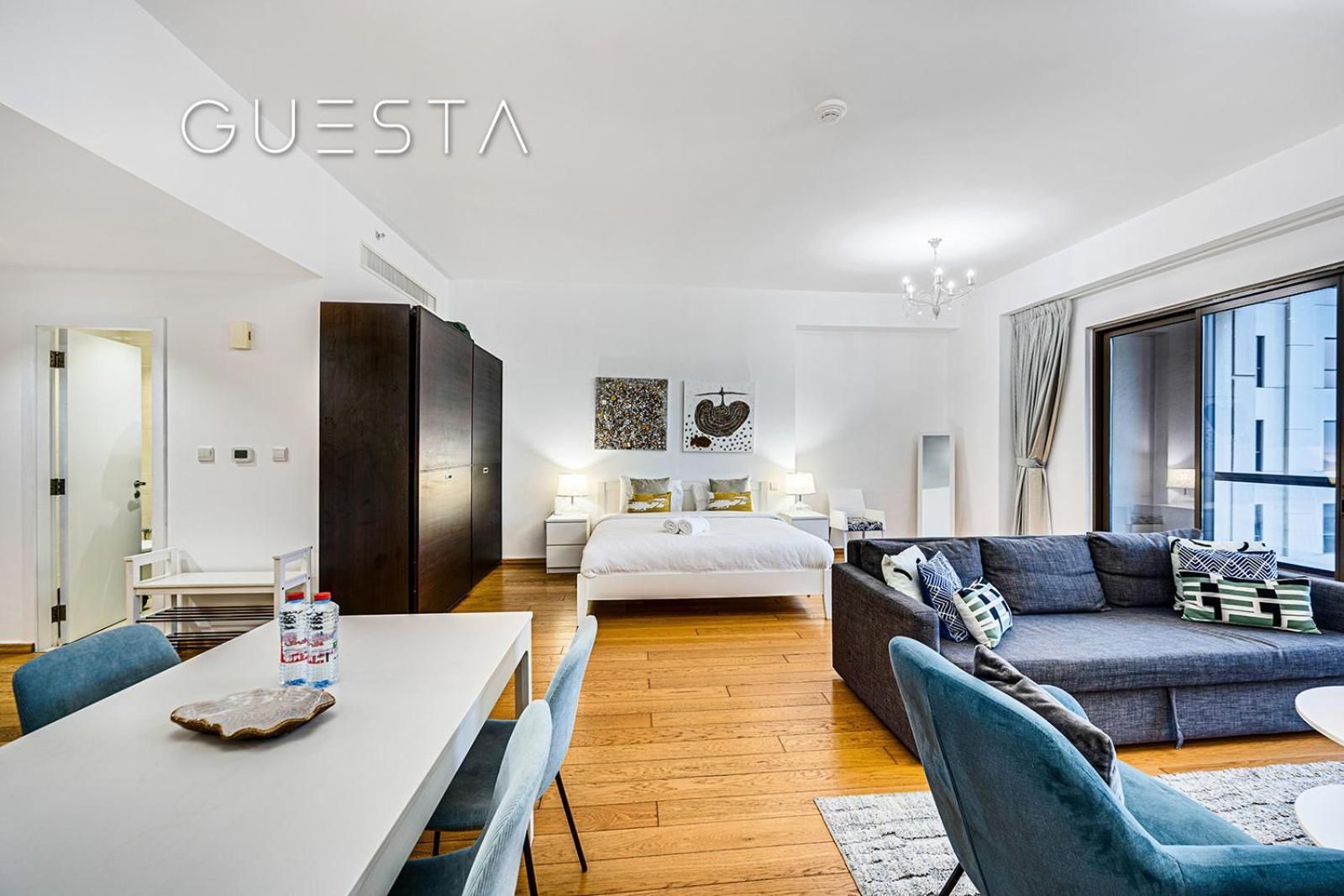 Studio Apartment with Sea View