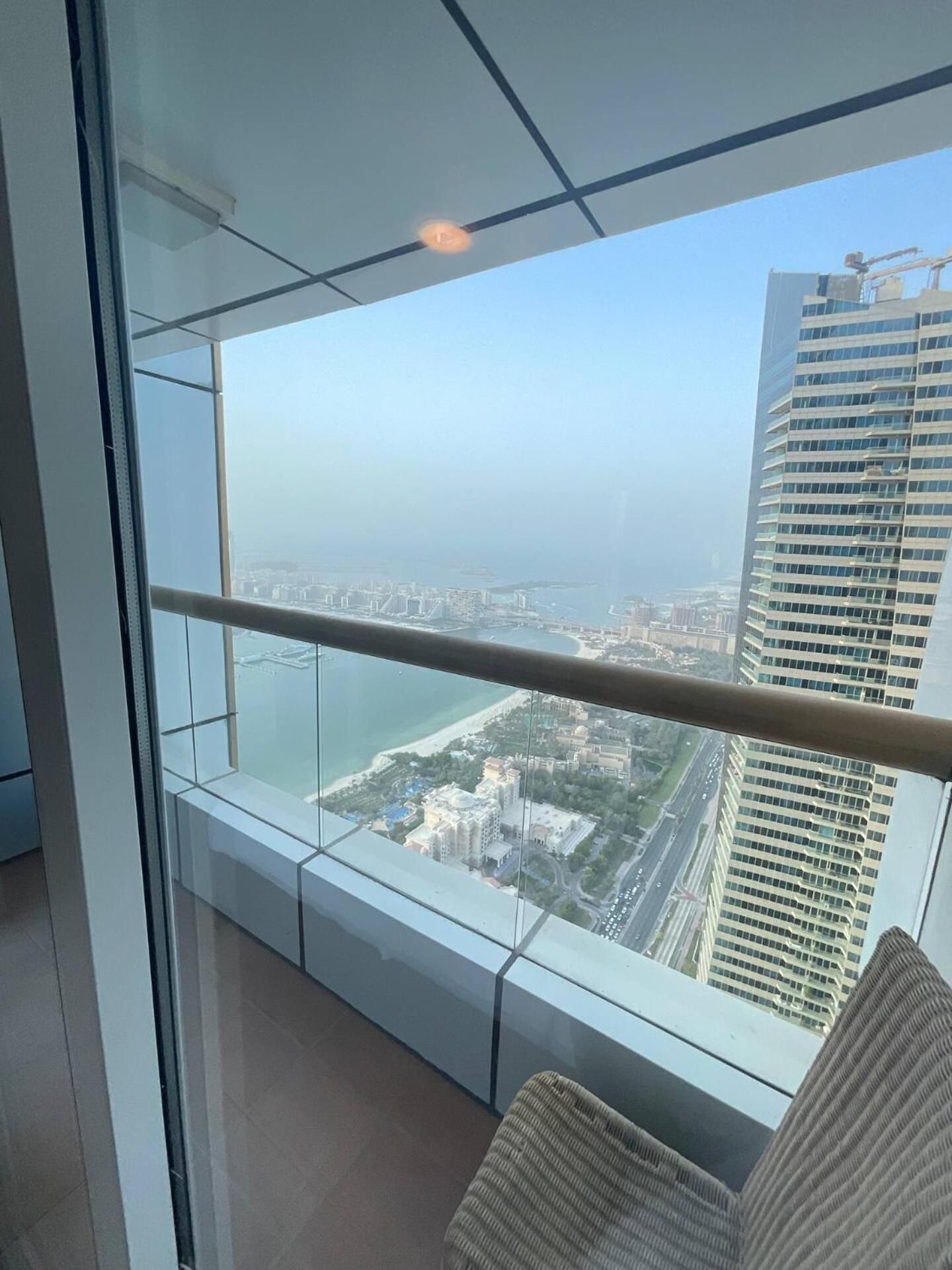 Ensuite Rooms in CoLiving Apartments in Marina