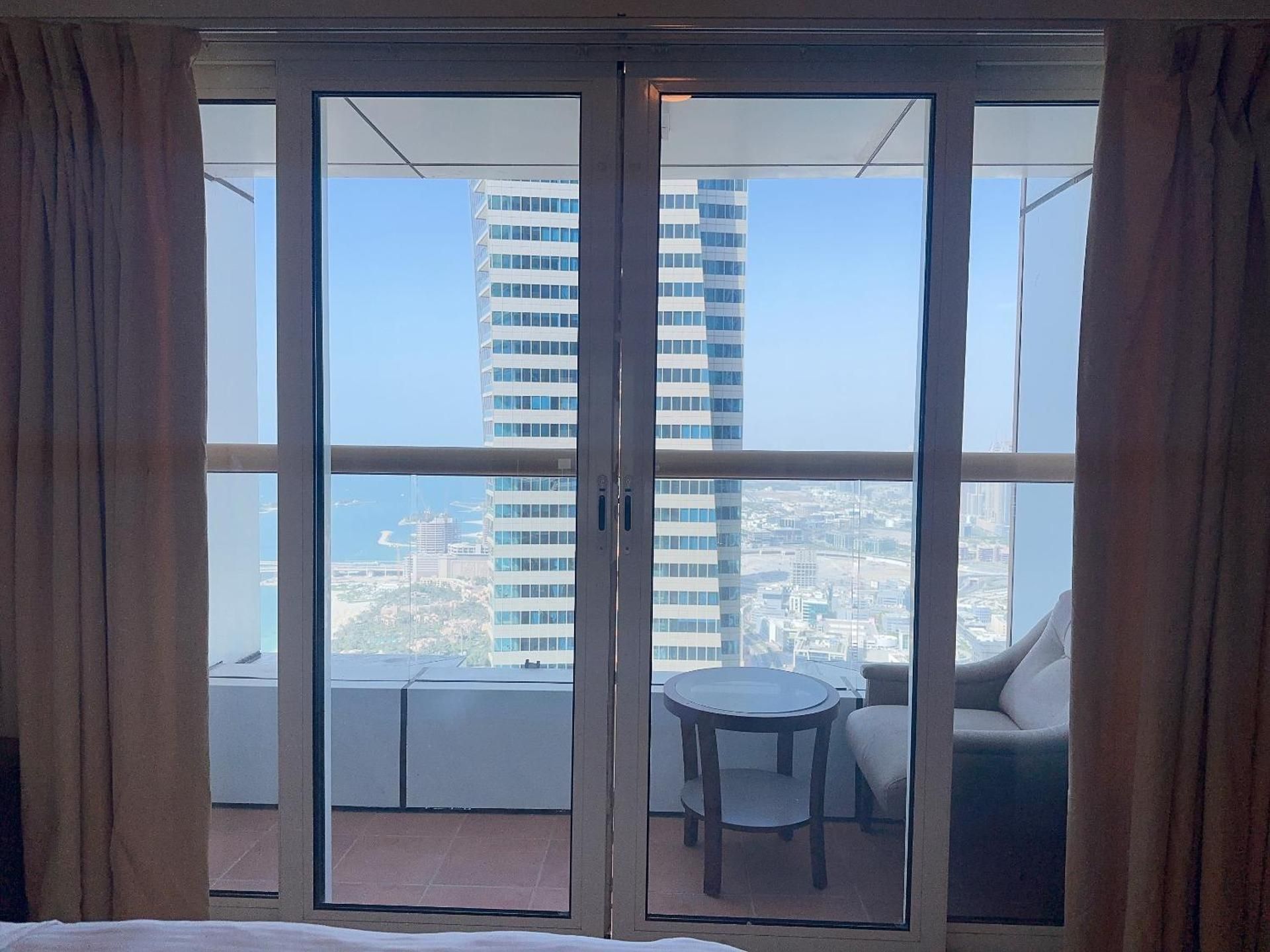 Ensuite Rooms in CoLiving Apartments in Marina