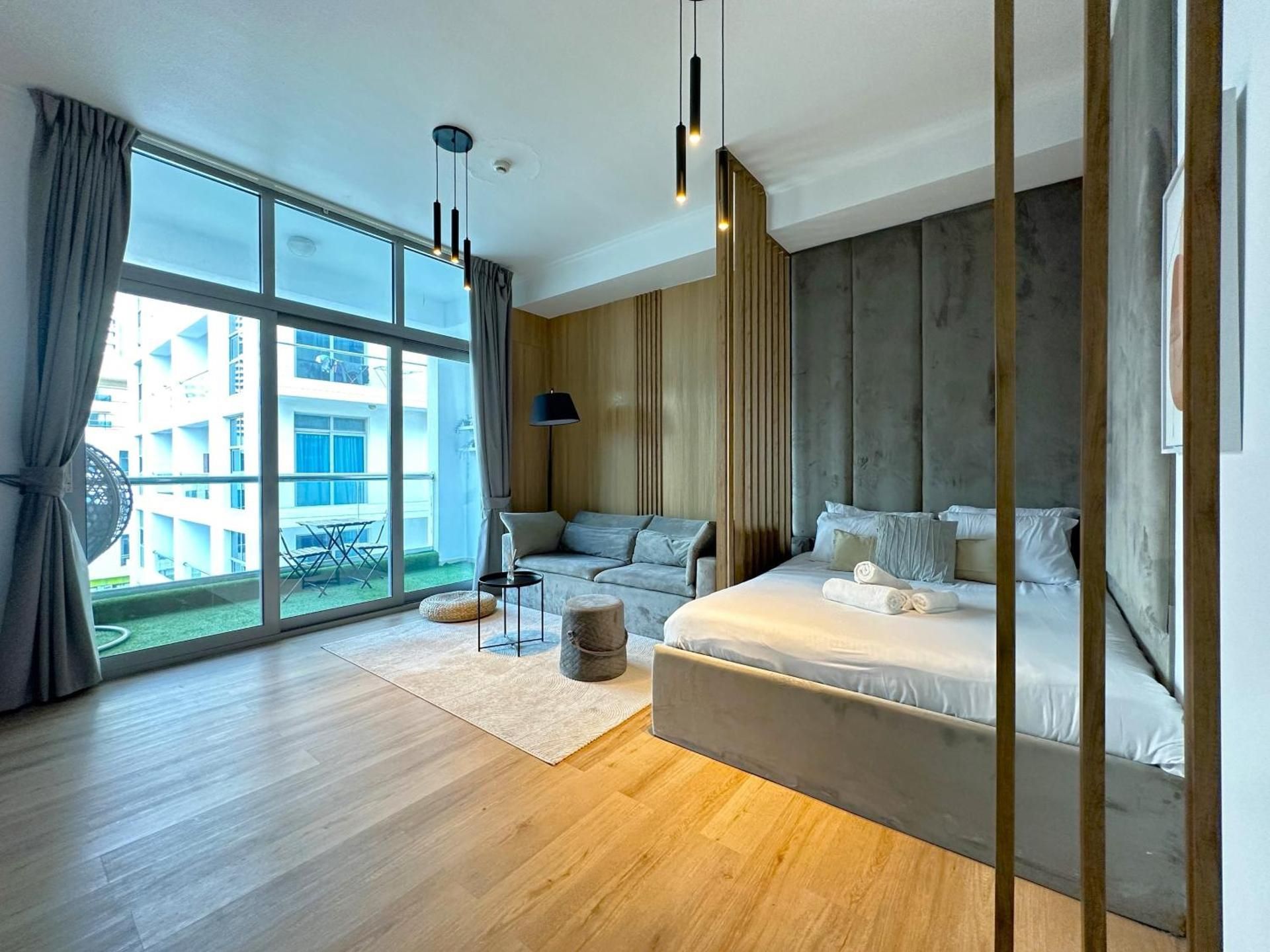 One-Bedroom Apartment
