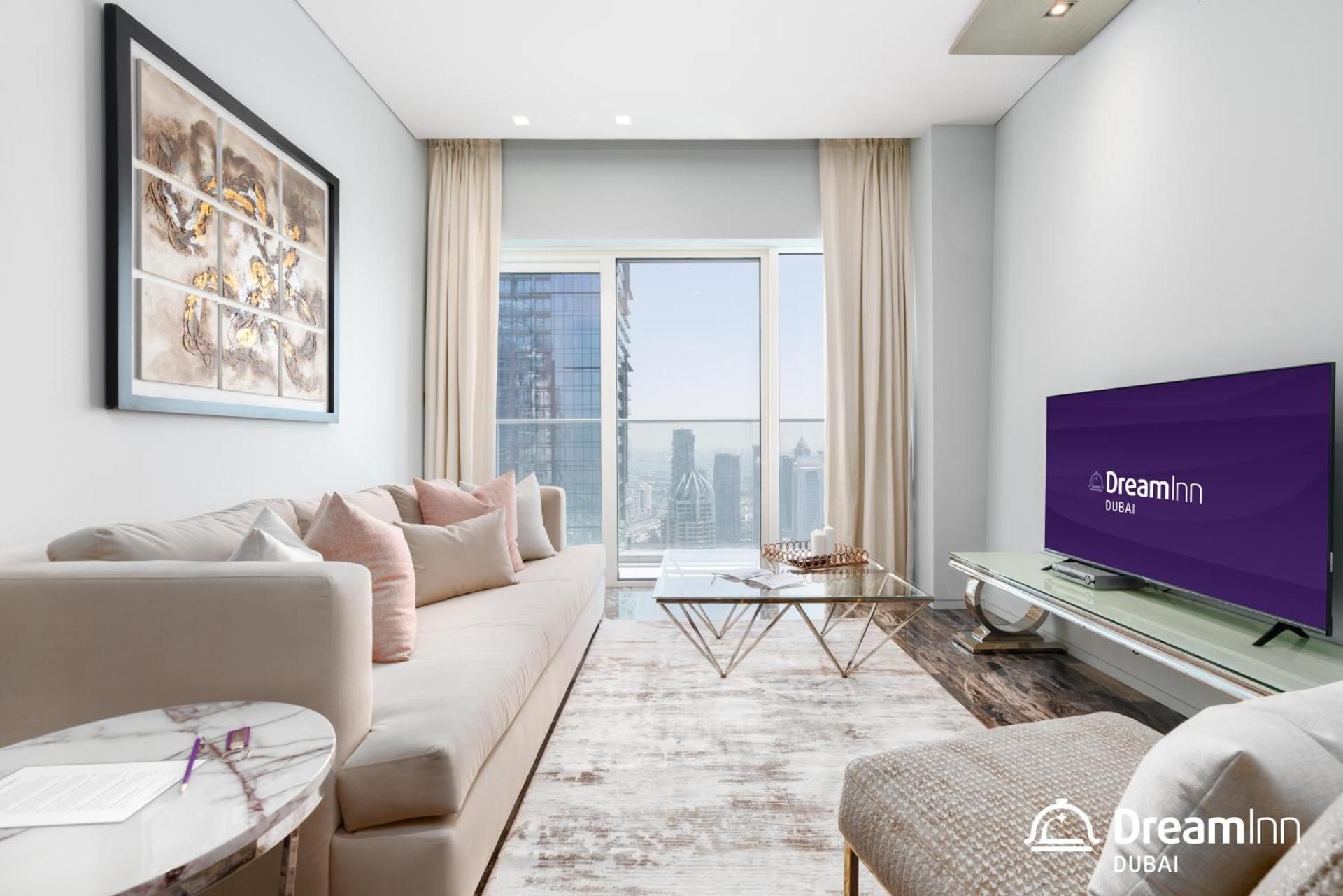 Apartment with Lake View