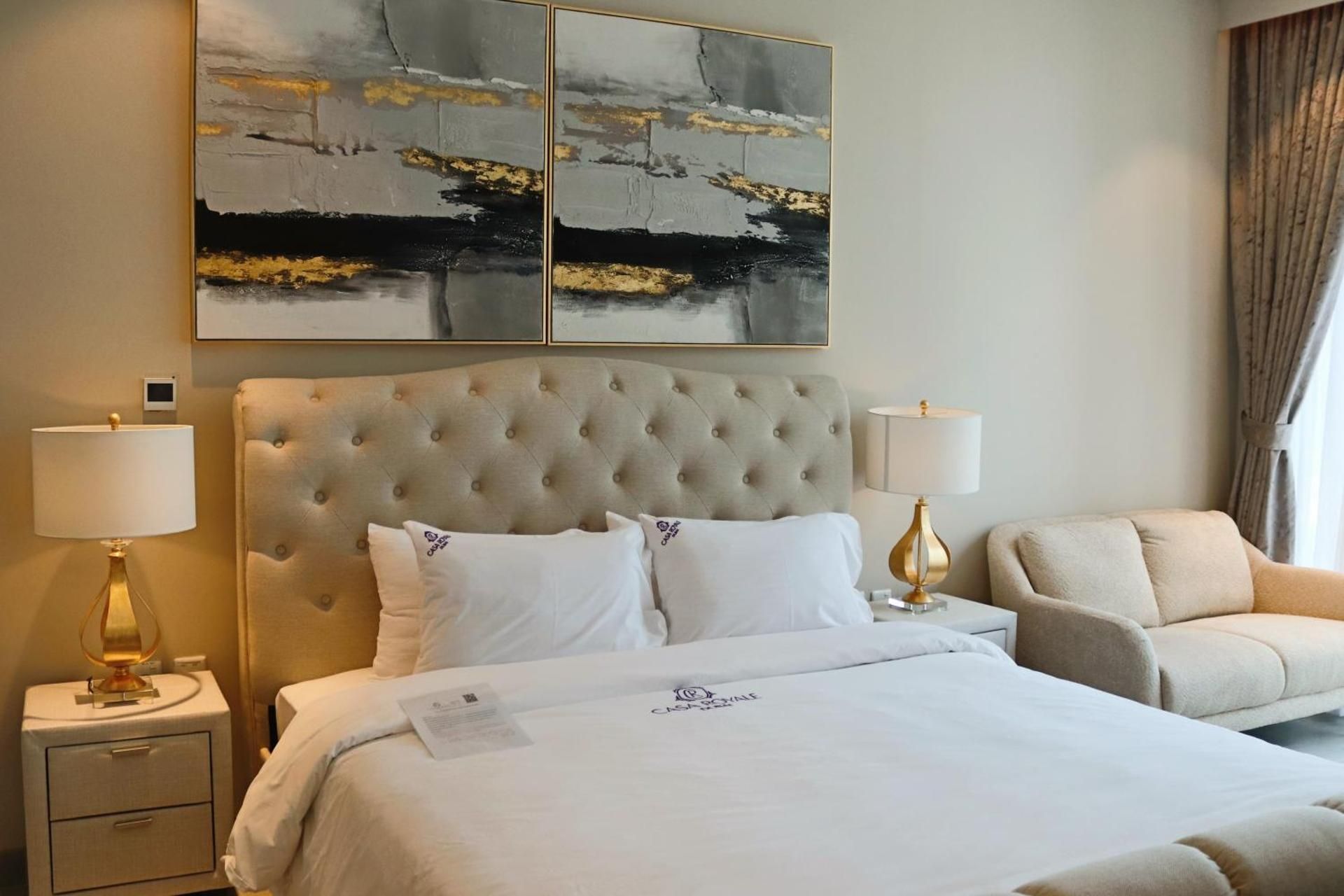 Deluxe Double Room (2 Adults + 1 Child)