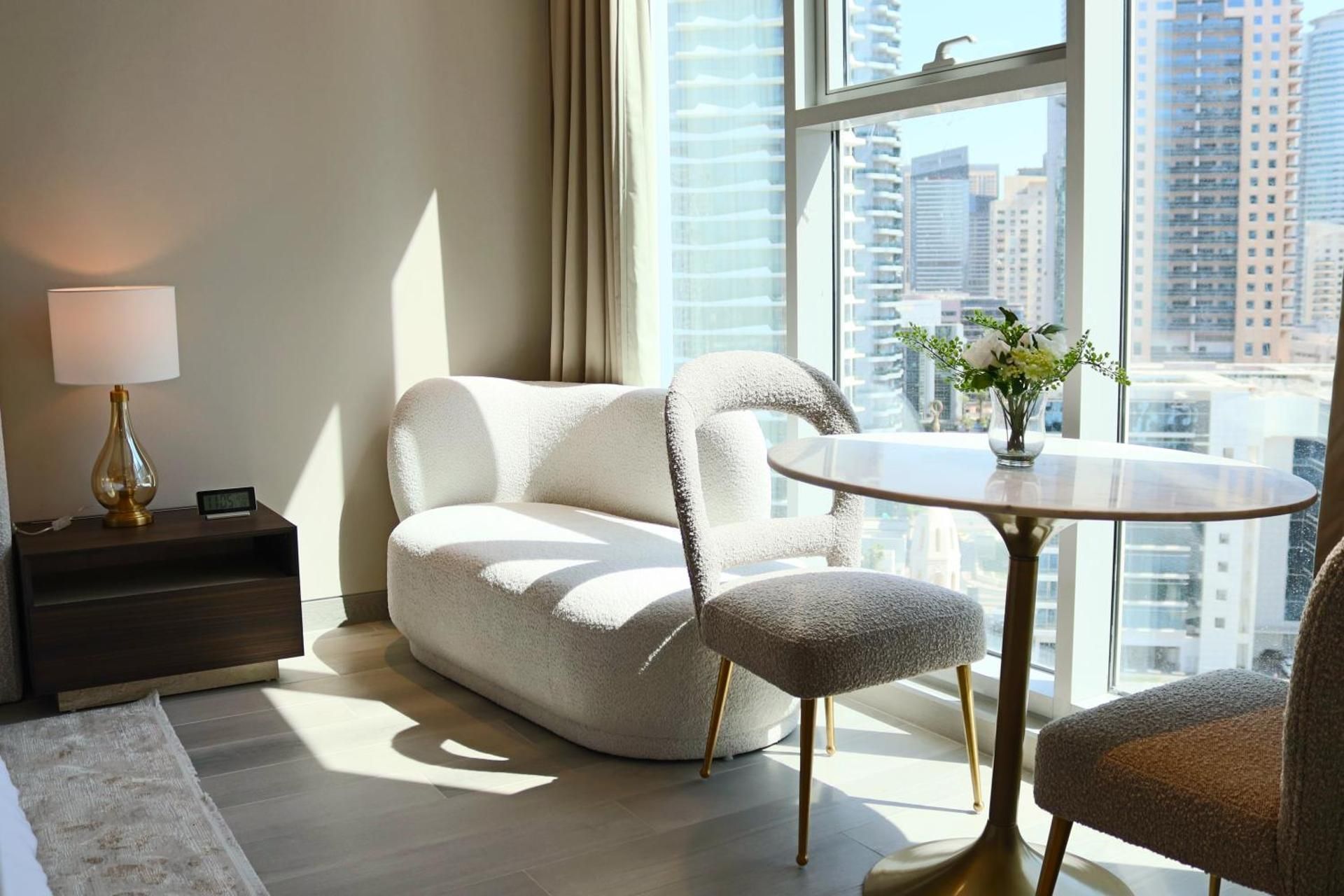 Studio Apartment with Queen Bed