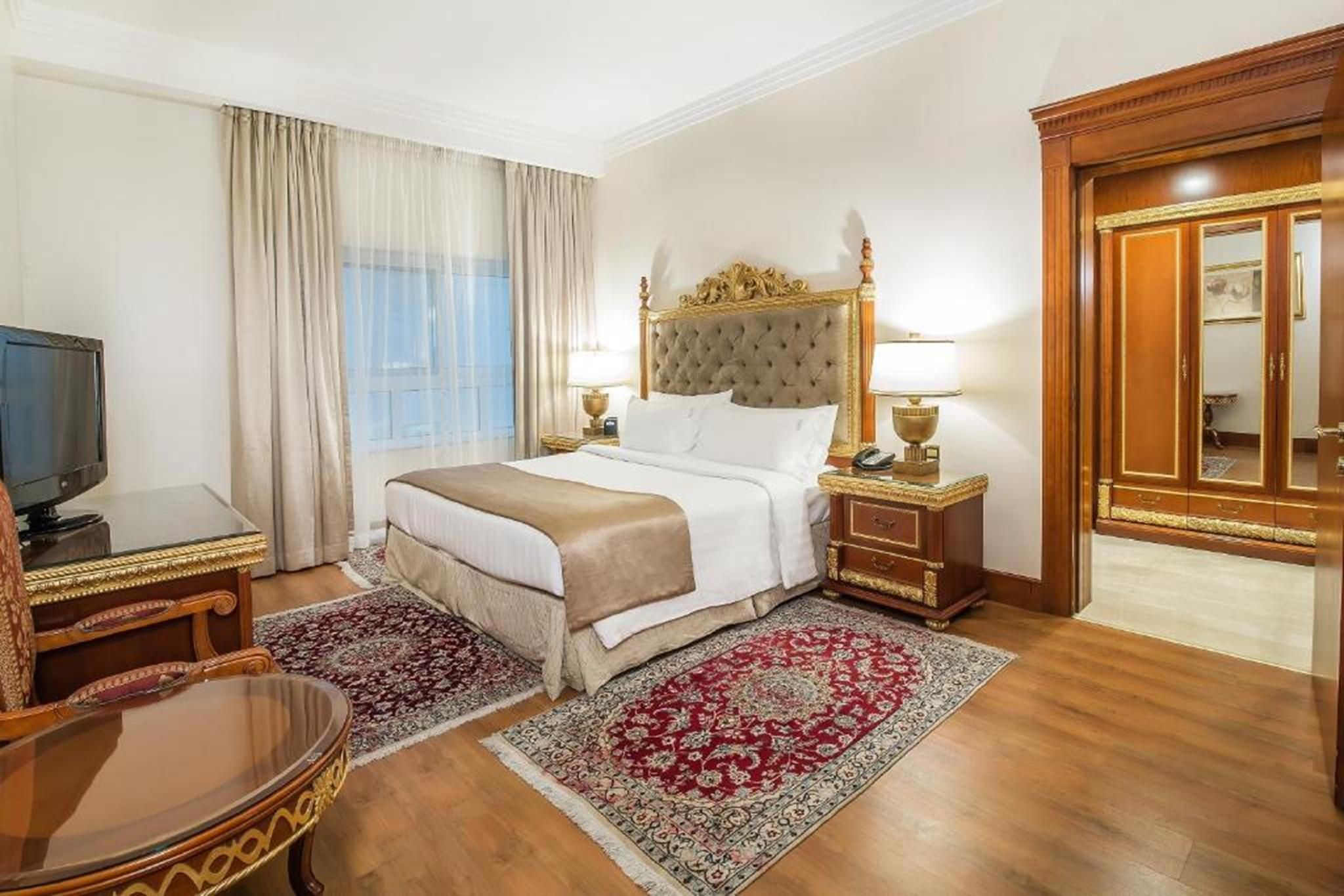 Executive Suite
