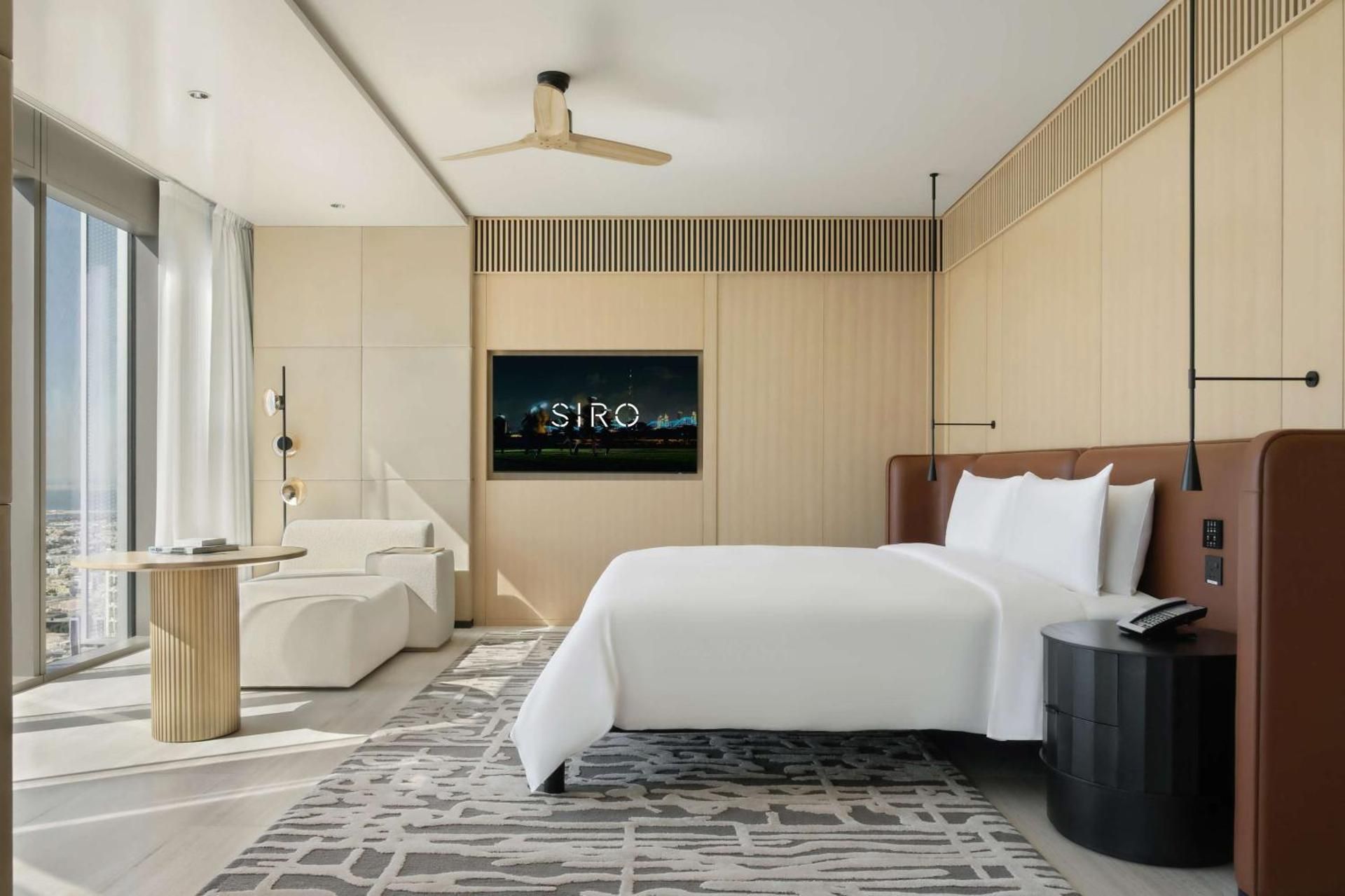 SIRO Recovery Suite - personal training session with recovery massage