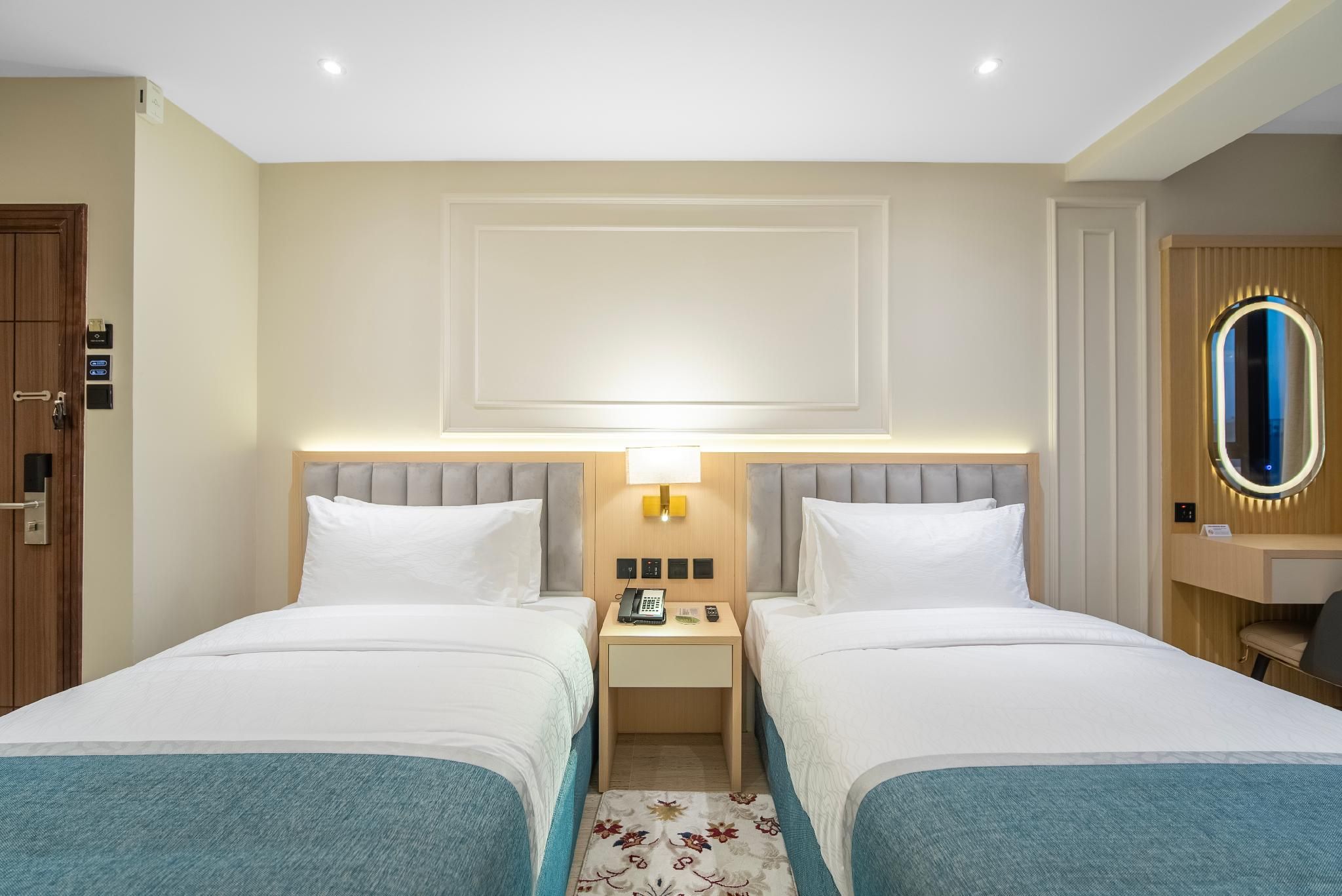 Executive Standard Twin Room - Non-Smoking
