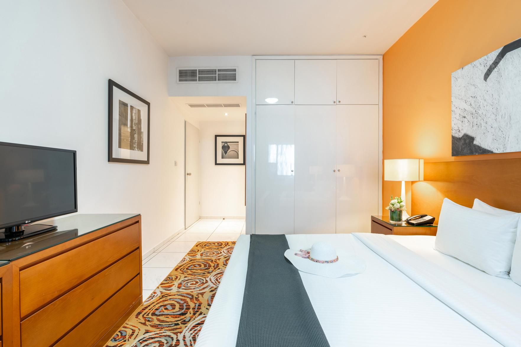 Golden Sands Hotel Apartments