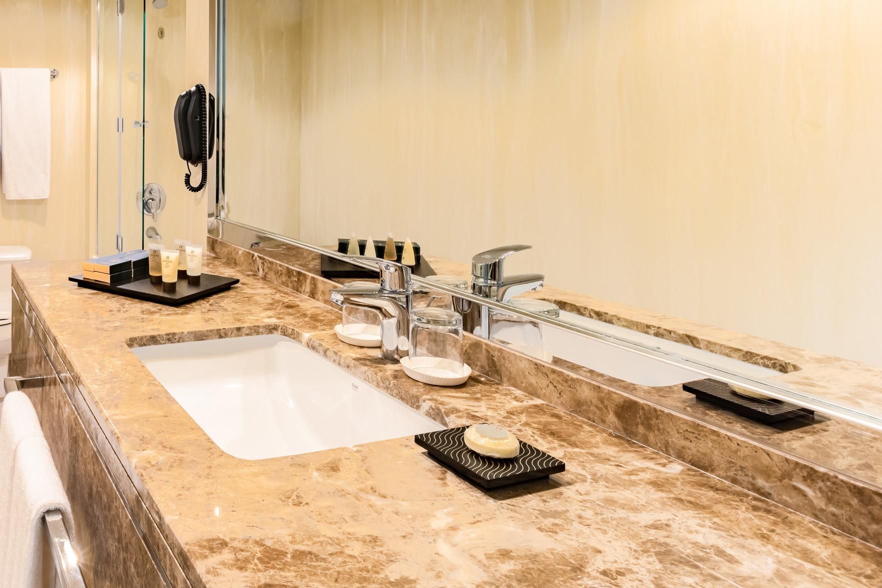 Golden Sands Hotel Apartments