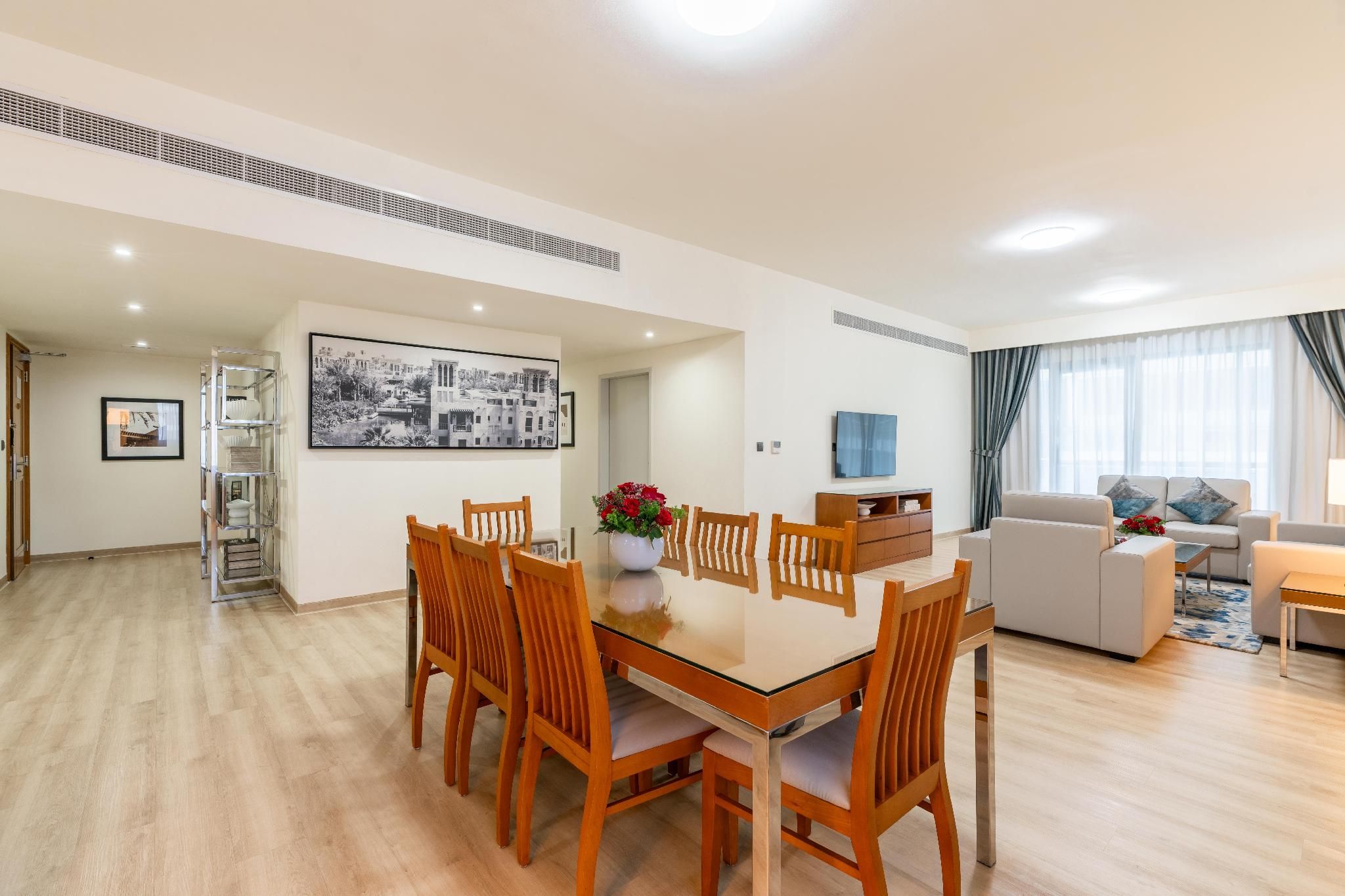Golden Sands Hotel Apartments