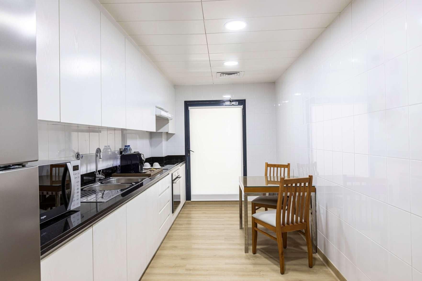 Golden Sands Hotel Apartments
