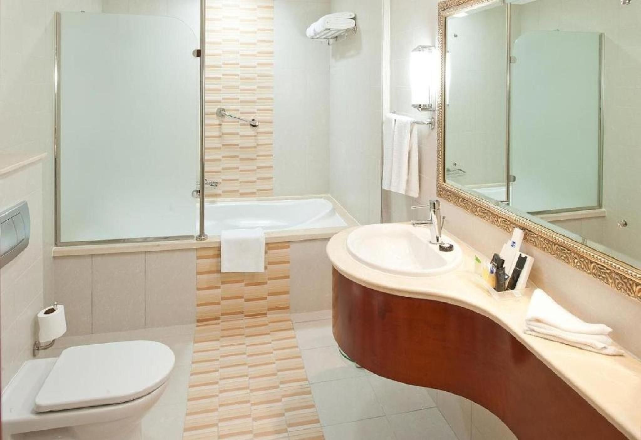 Deluxe King Double Room