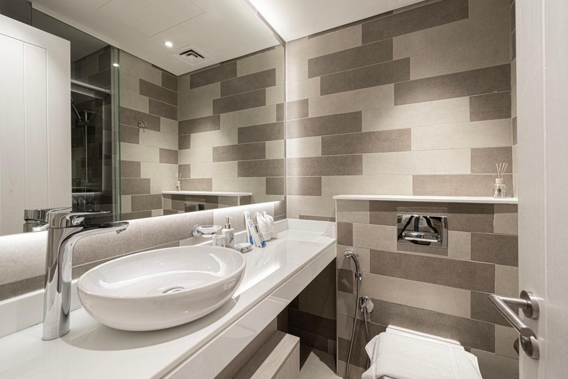 One-Bedroom Premier Apartment