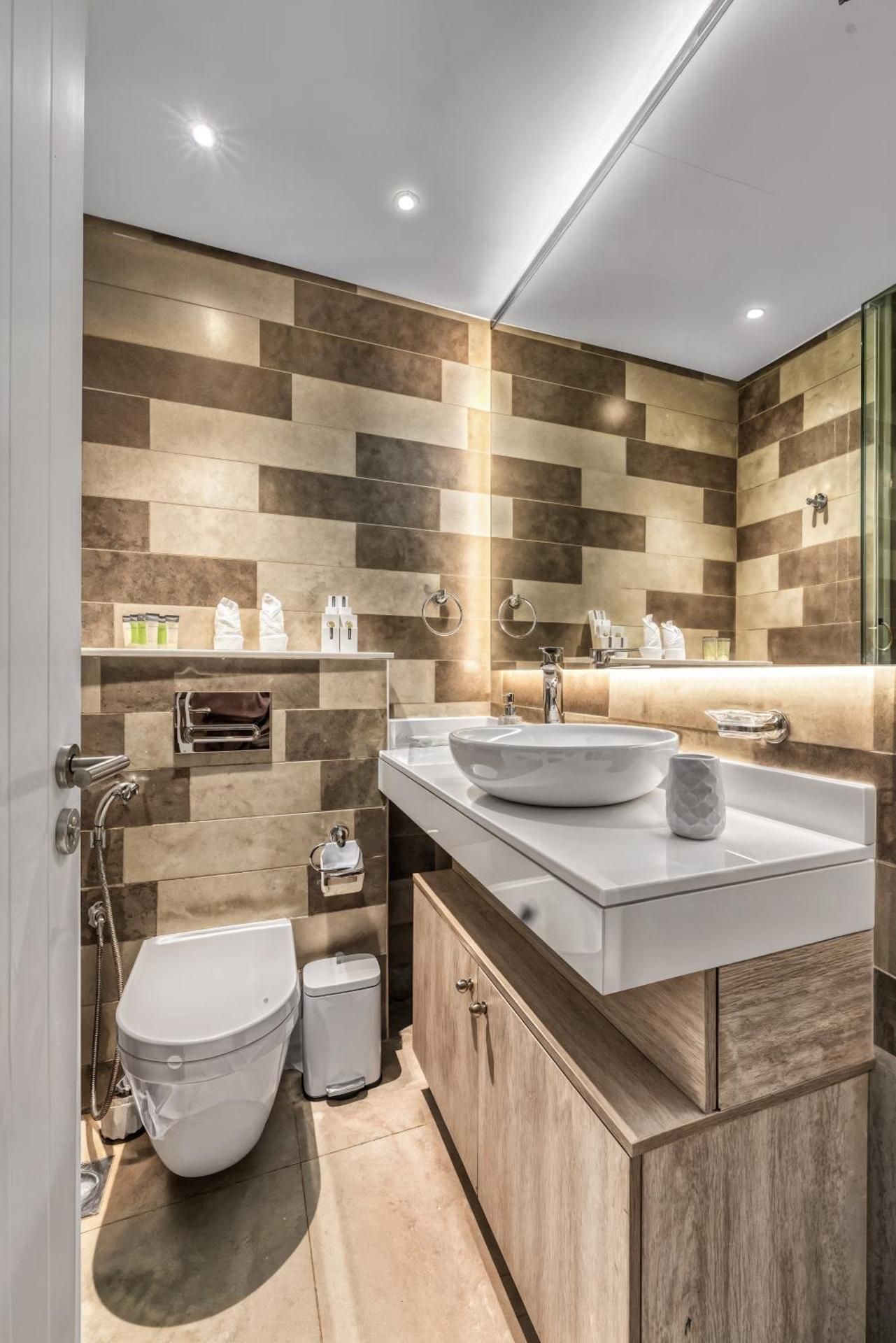One-Bedroom Deluxe Apartment