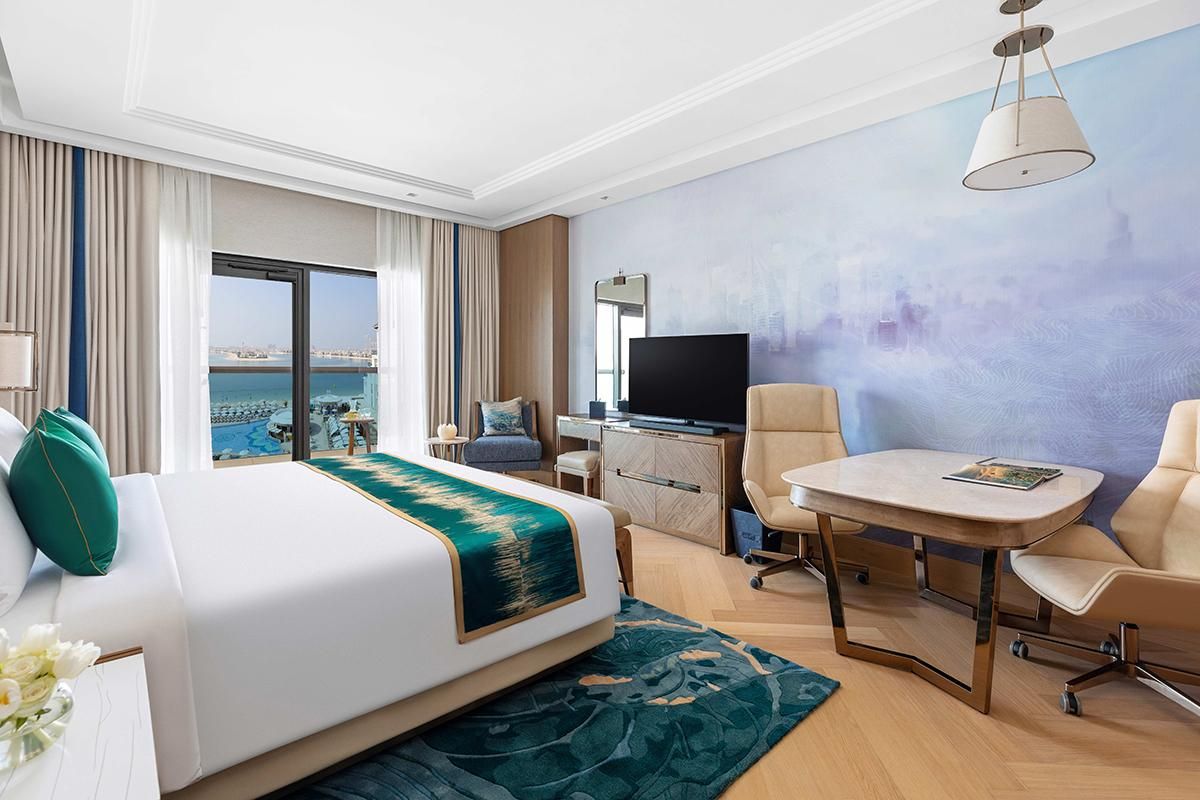 Luxury Suite Palm Sea View with Club Lounge Access