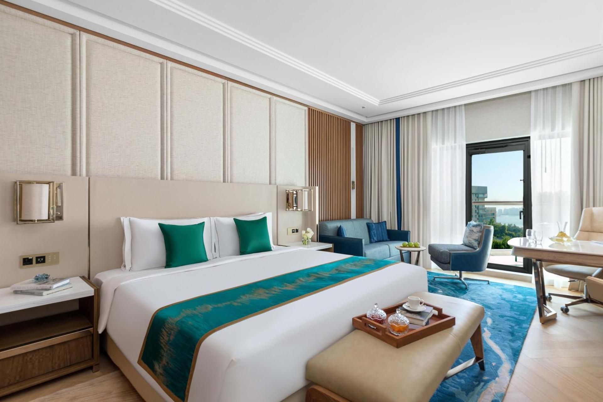 Luxury Sea View Room King Bed