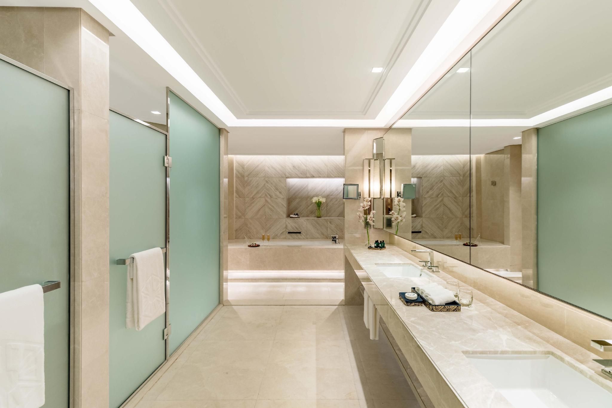 Exotica Suite Sea View with Open Jacuzzi