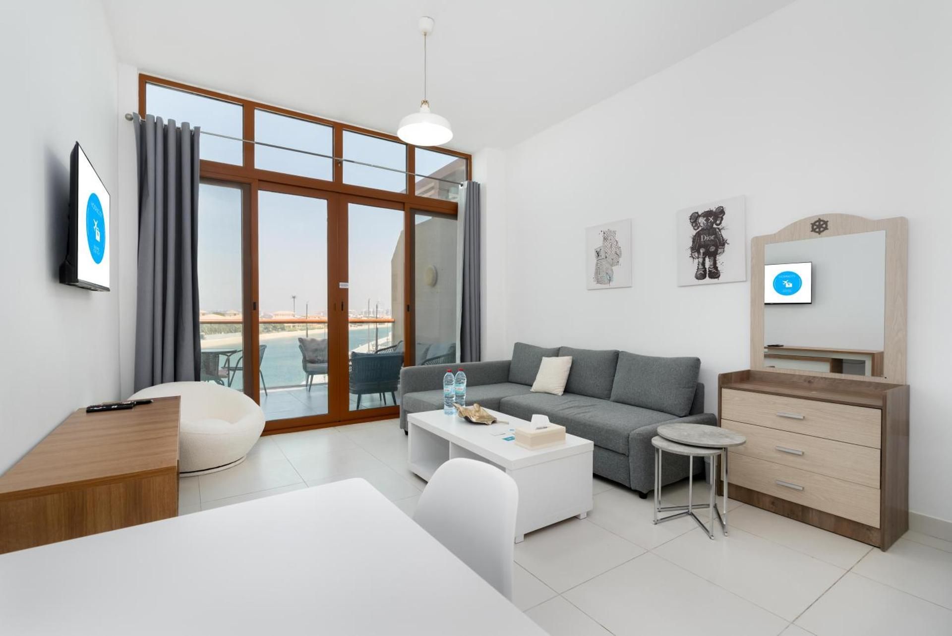 Deluxe King Suite
