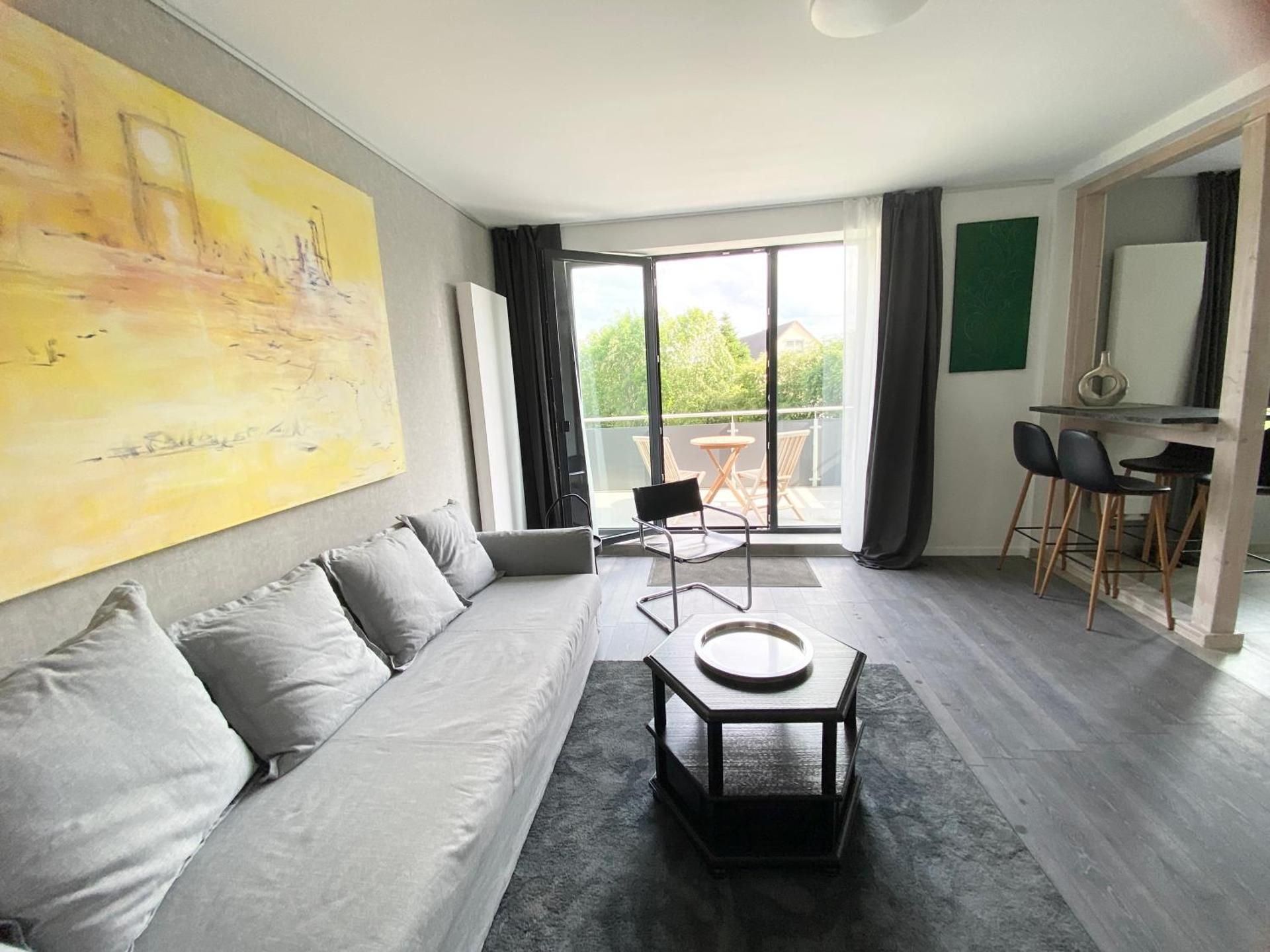 One-Bedroom Apartment with Balcony